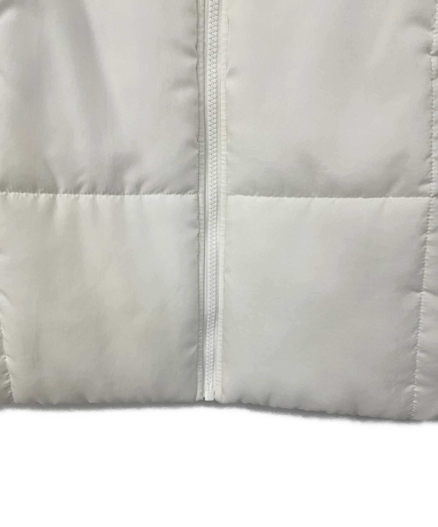 中古・古着通販】NIKE (ナイキ) 中綿ダウンベスト ホワイト サイズ:M