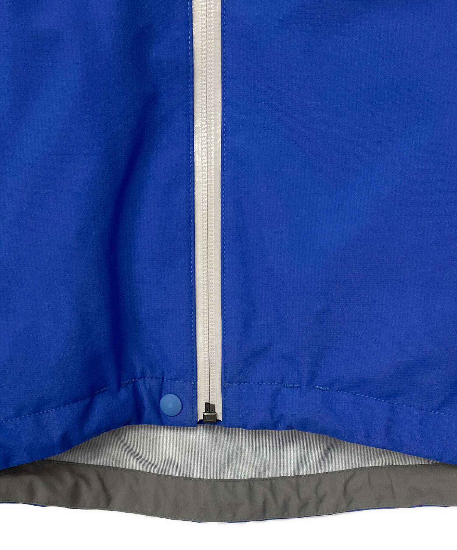 中古・古着通販】mont-bell (モンベル) マウンテンパーカー ブルー