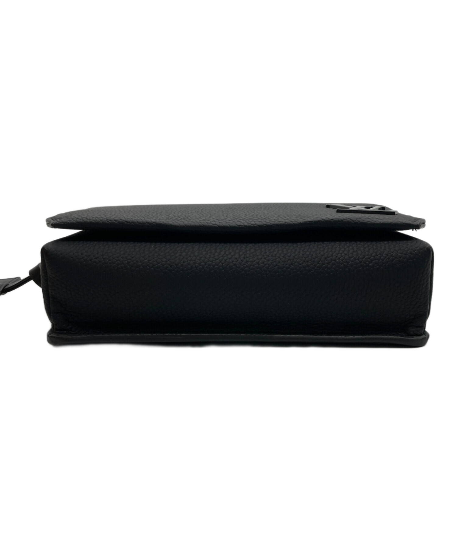 LOUIS VUITTON ルイヴィトン ショルダーバッグ  黒 【古着】【中古】【送料無料】 中古・古着通販】LOUIS VUITTON (ルイ ヴィトン) ショルダーバッグ