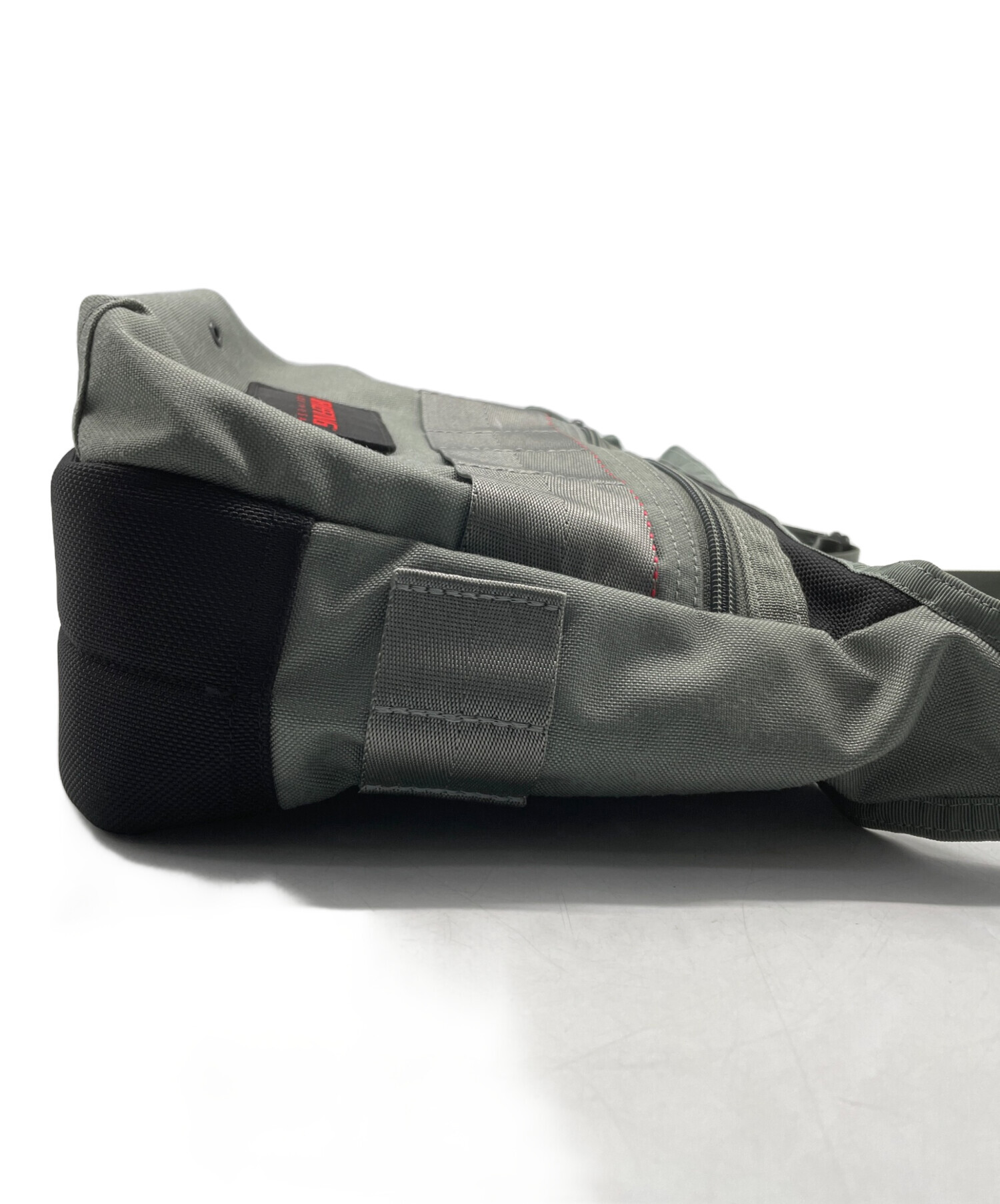 BRIEFING ショルダーバッグ グレー 中古・古着通販】BRIEFING (ブリーフィング) ショルダーバッグ グレー
