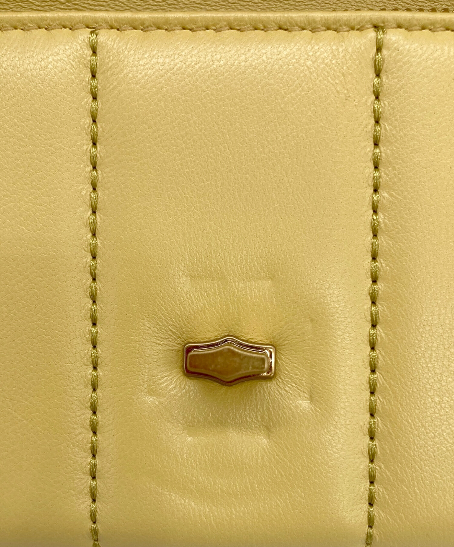 中古・古着通販】TORY BURCH (トリーバーチ) 財布 カーキ｜ブランド