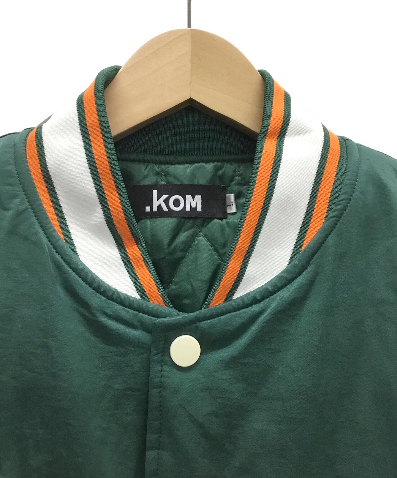 中古・古着通販】.kom (ドットコム) スタジャン グリーン サイズ:L 
