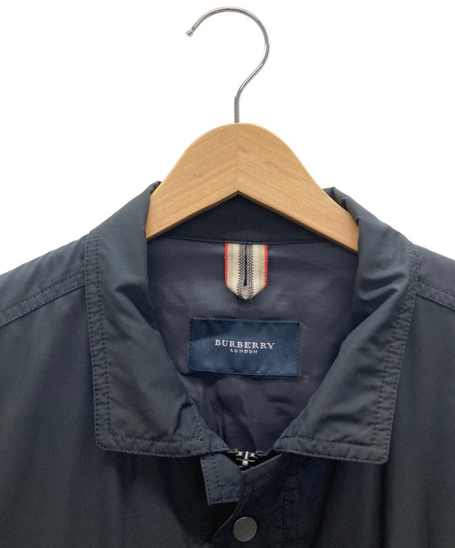 中古・古着通販】BURBERRY (バーバリー) マウンテンパーカー ブラック 