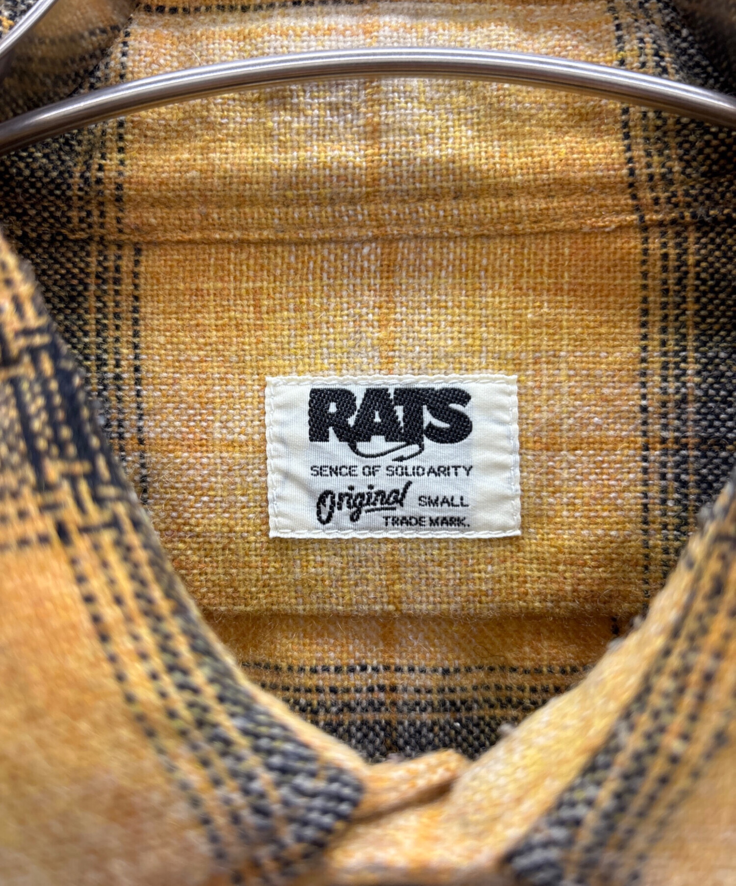 中古・古着通販】RATS (ラッツ) チェックシャツ オレンジ×ブラック