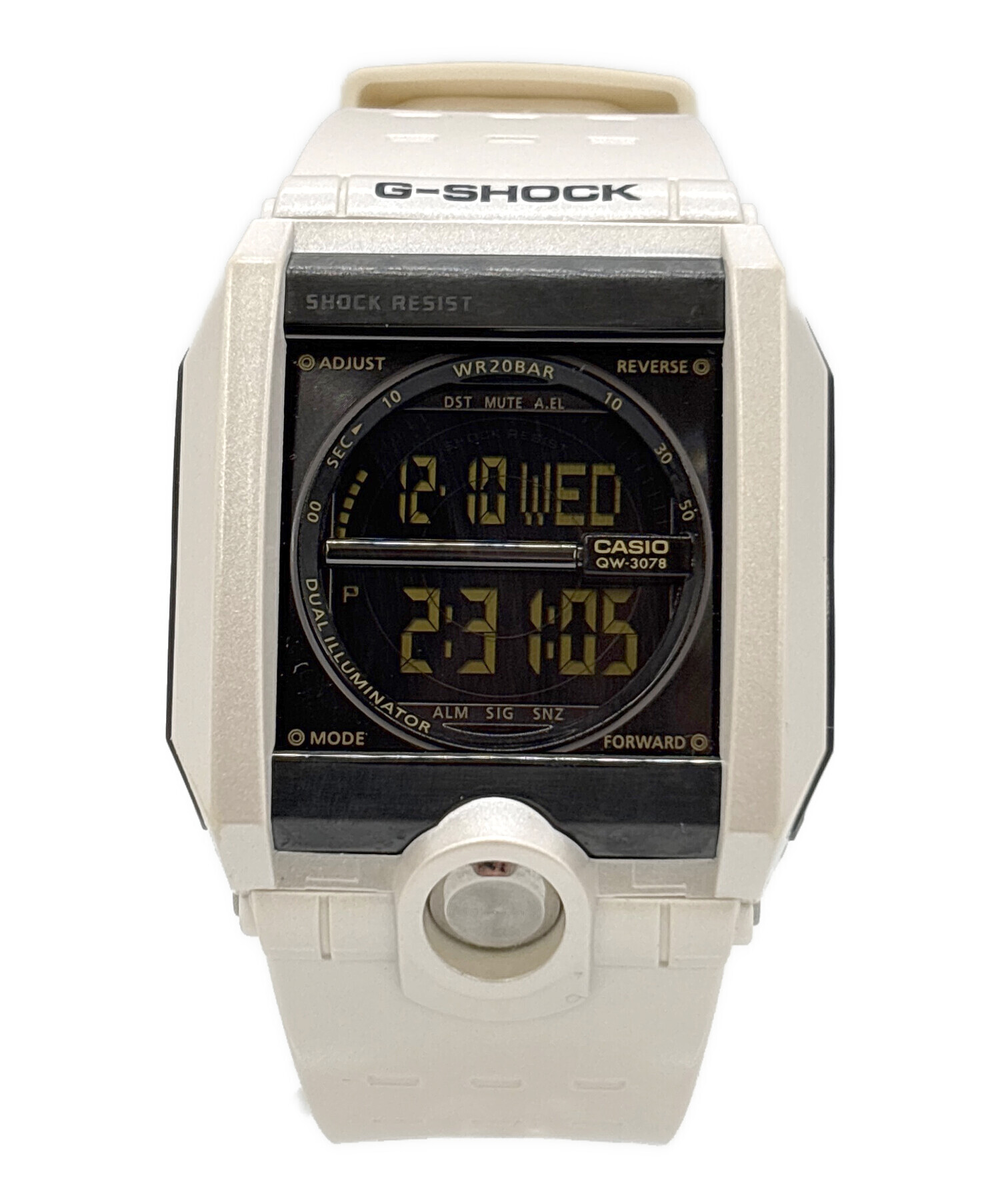 中古・古着通販】CASIO (カシオ) デジタルウォッチ ホワイト｜ブランド
