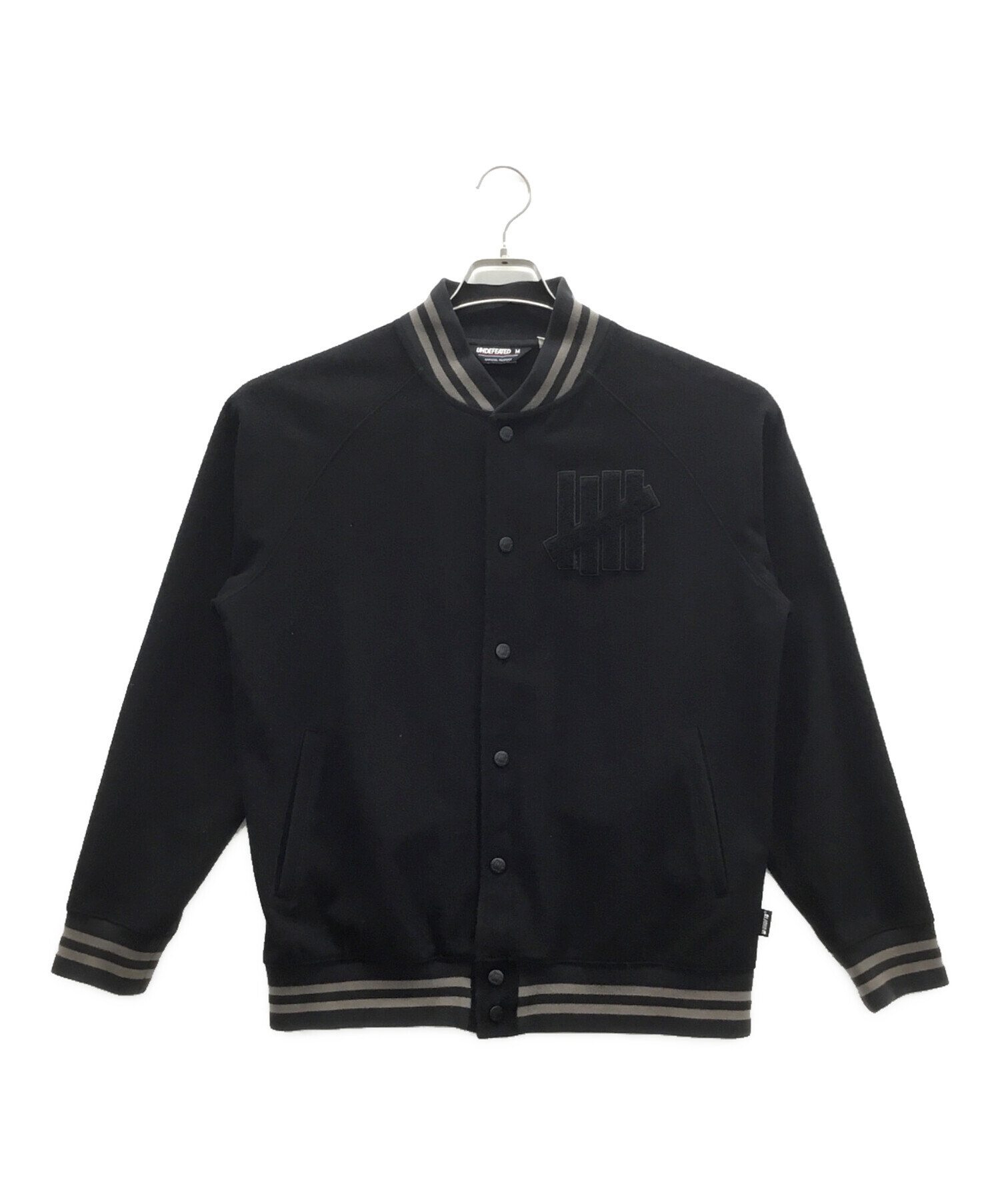 中古・古着通販】UNDEFEATED (アンディフィーテッド) スタジャン 