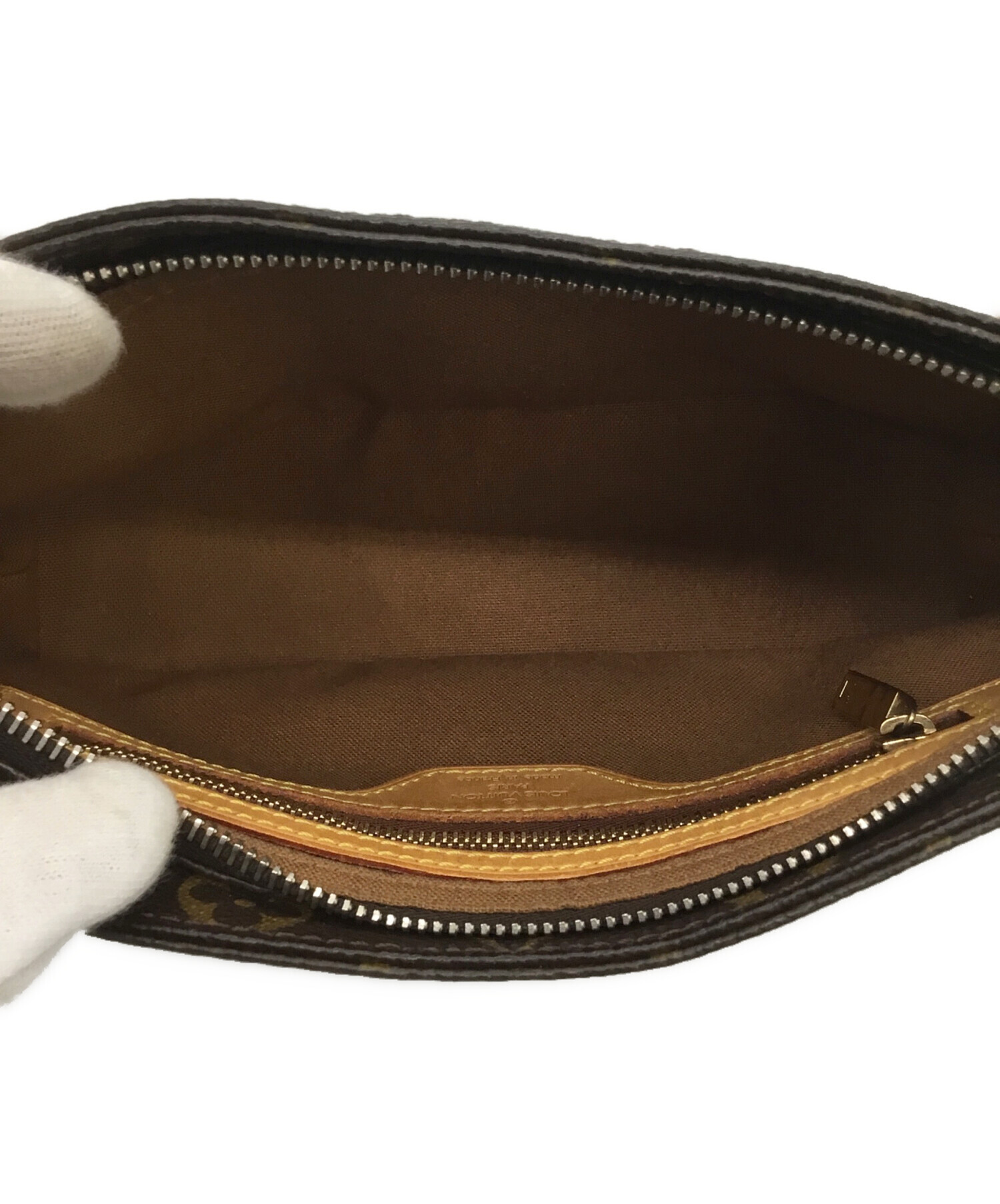 LOUISVUITTON　ショルダーポーチ Louis Vuitton ルイヴィトン スマホショルダー フォンポーチ
