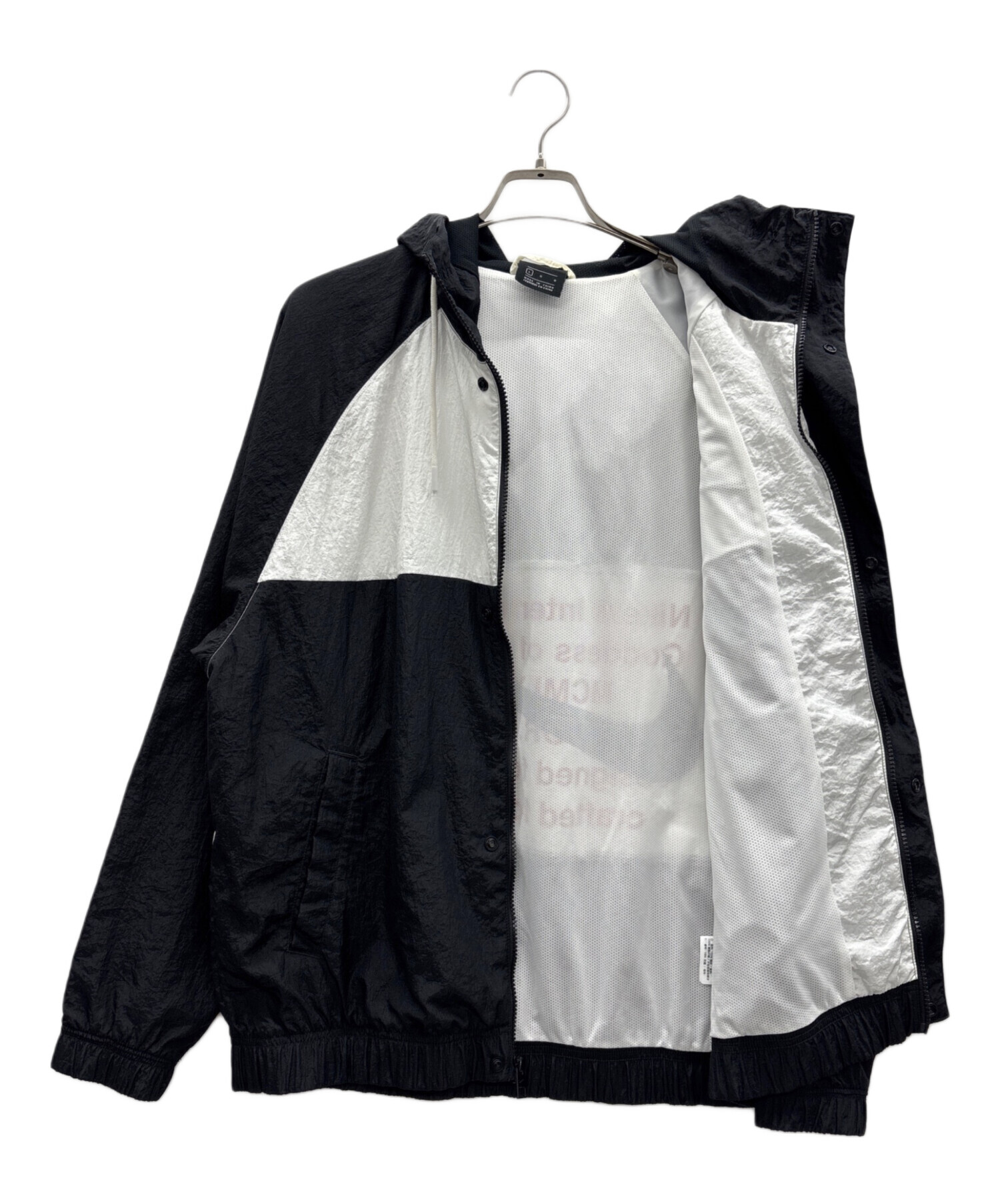 【Nike】極美品・超お得‼️フード付き ウェア アウター 洋服 ナイキ 古着 中古・古着通販】NIKE (ナイキ) スウッシュ ウーブン フード付き