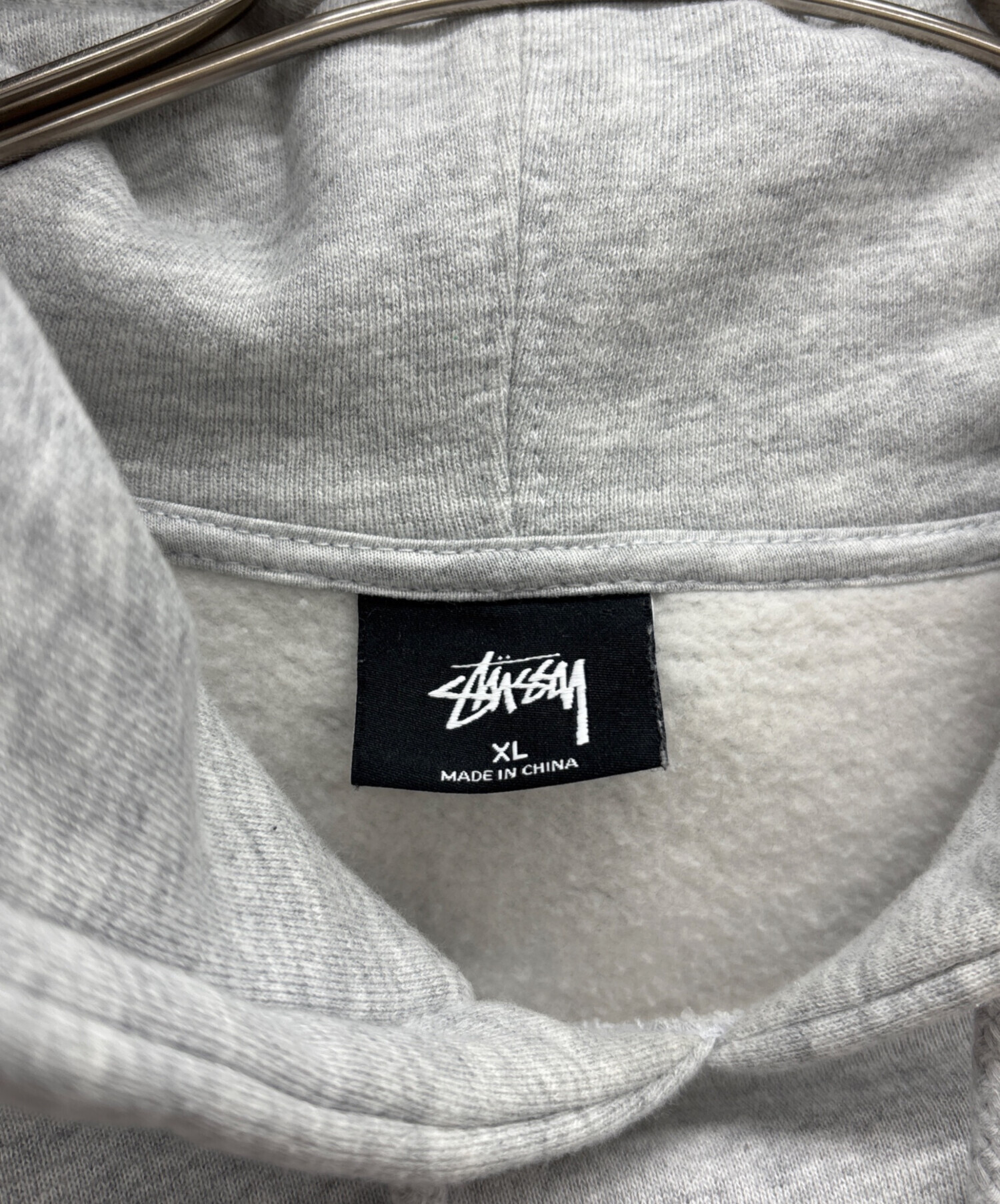 古着好きページ 中古・古着通販】stussy (ステューシー) プルオーバーパーカー グレー