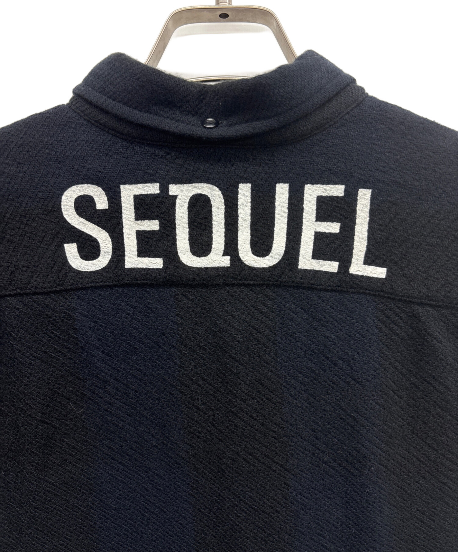 SEQUEL シャツ 黒 L 中古・古着通販】SEQUEL (シークエル) 長袖シャツ ネイビー×ブラック