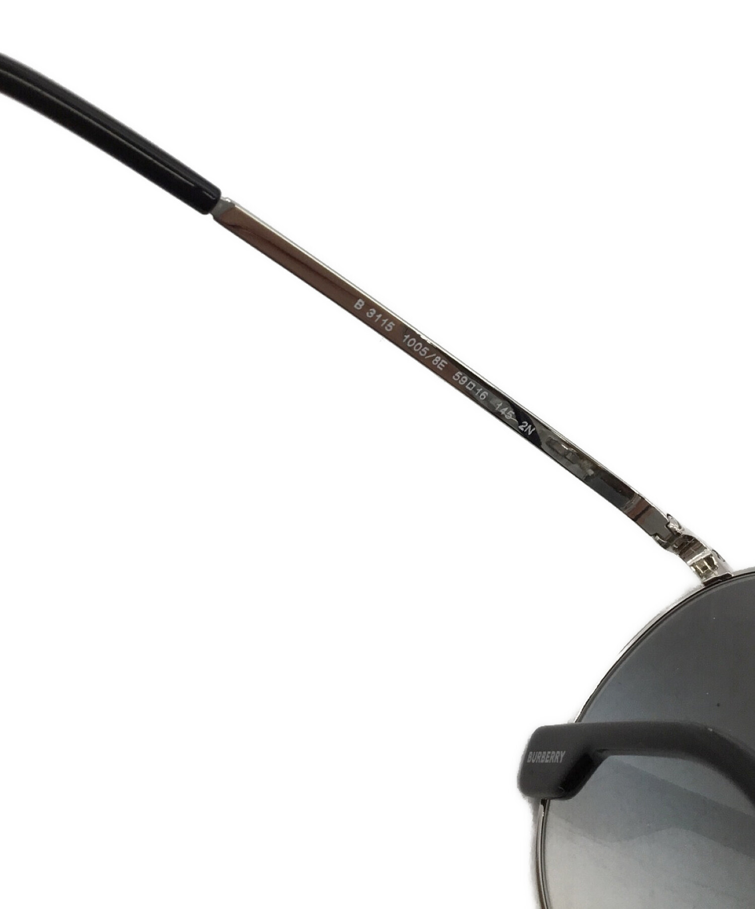 未使用品　箱・タグ付き　BURBERRY LONDON サングラス　ノバチェック 未使用品 箱・タグ付き BURBERRY LONDON サングラス ノバチェック