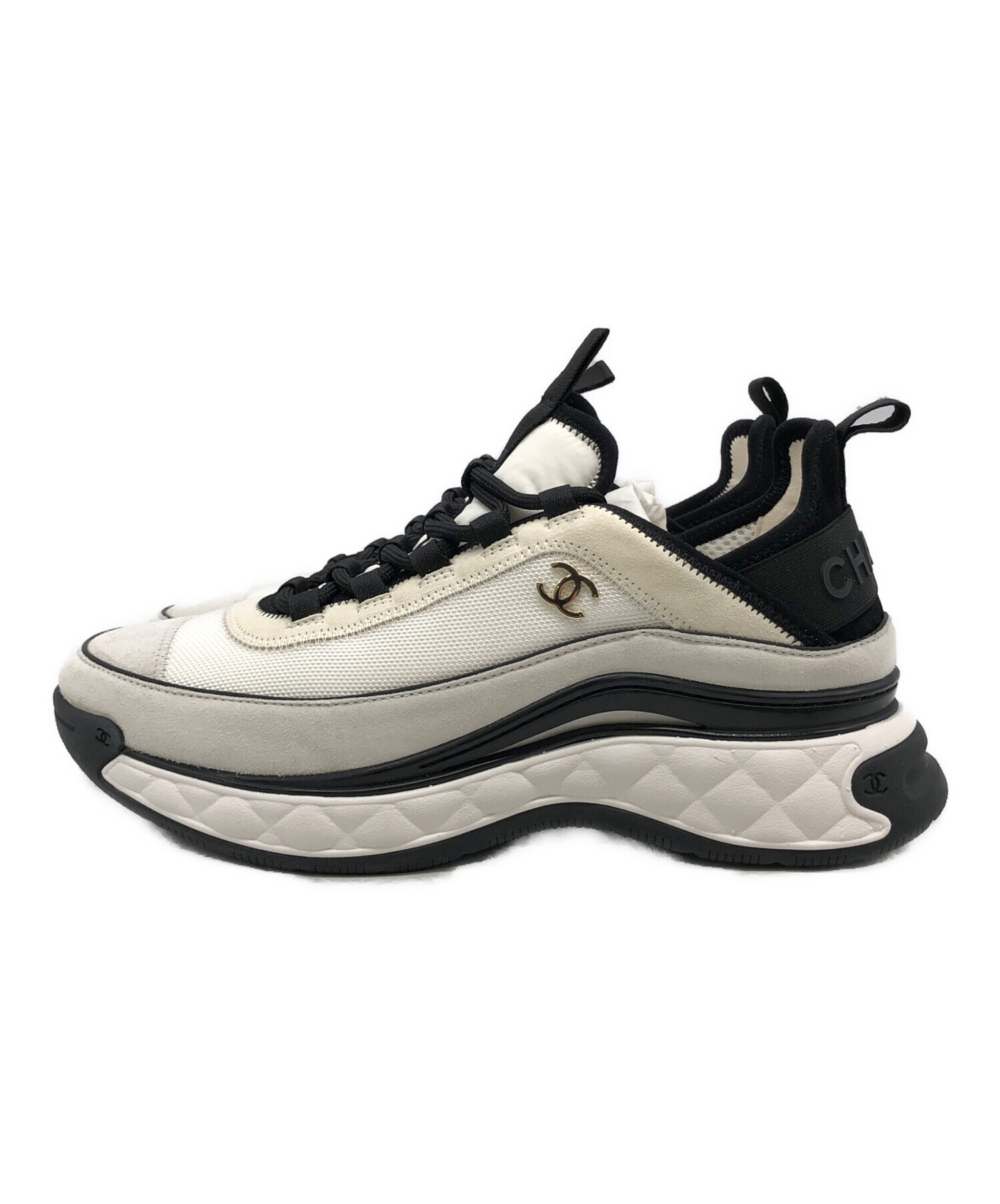 【CHANEL】ヴィンテージスニーカー 　　　　　ブラック/アイボリー 中古・古着通販】CHANEL (シャネル) スニーカー アイボリー×ブラック