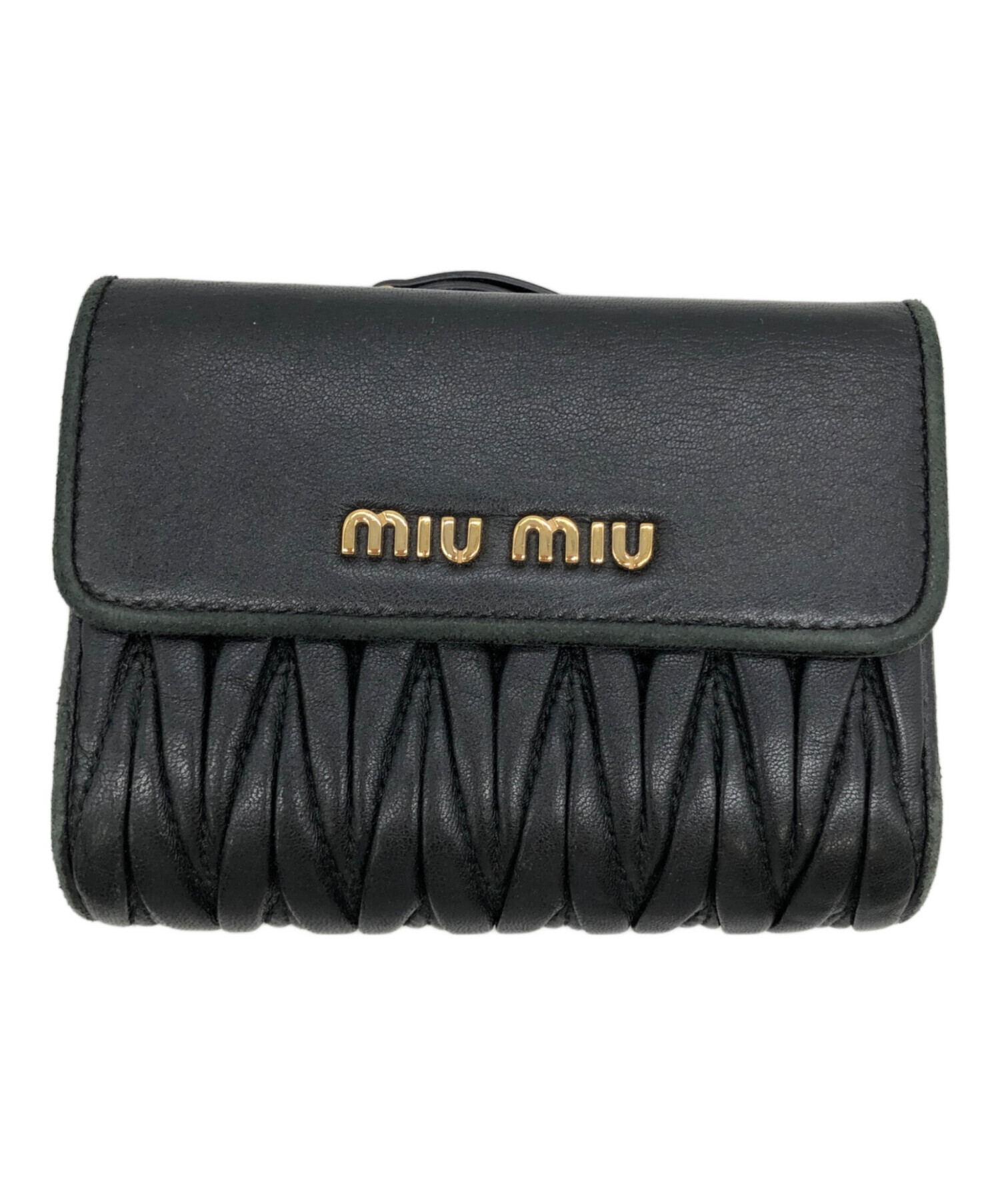 美品マテラッセレザー 三つ折り財布 ブラック 中古品 中古・古着通販】MIU MIU (ミュウミュウ) マテラッセ ブラック