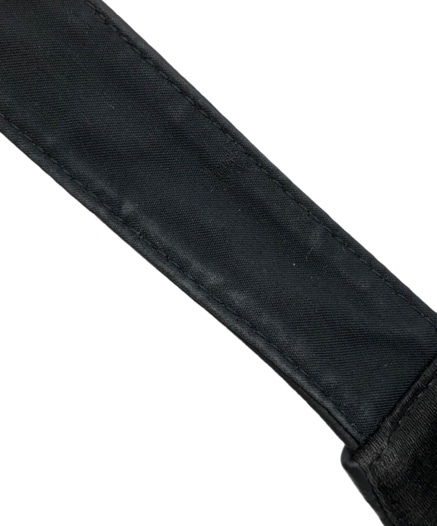 中古・古着通販】LOUIS VUITTON (ルイ ヴィトン) キャップ ブラック 中古・古着通販】LOUIS VUITTON (ルイ ヴィトン) キャップ ブラック