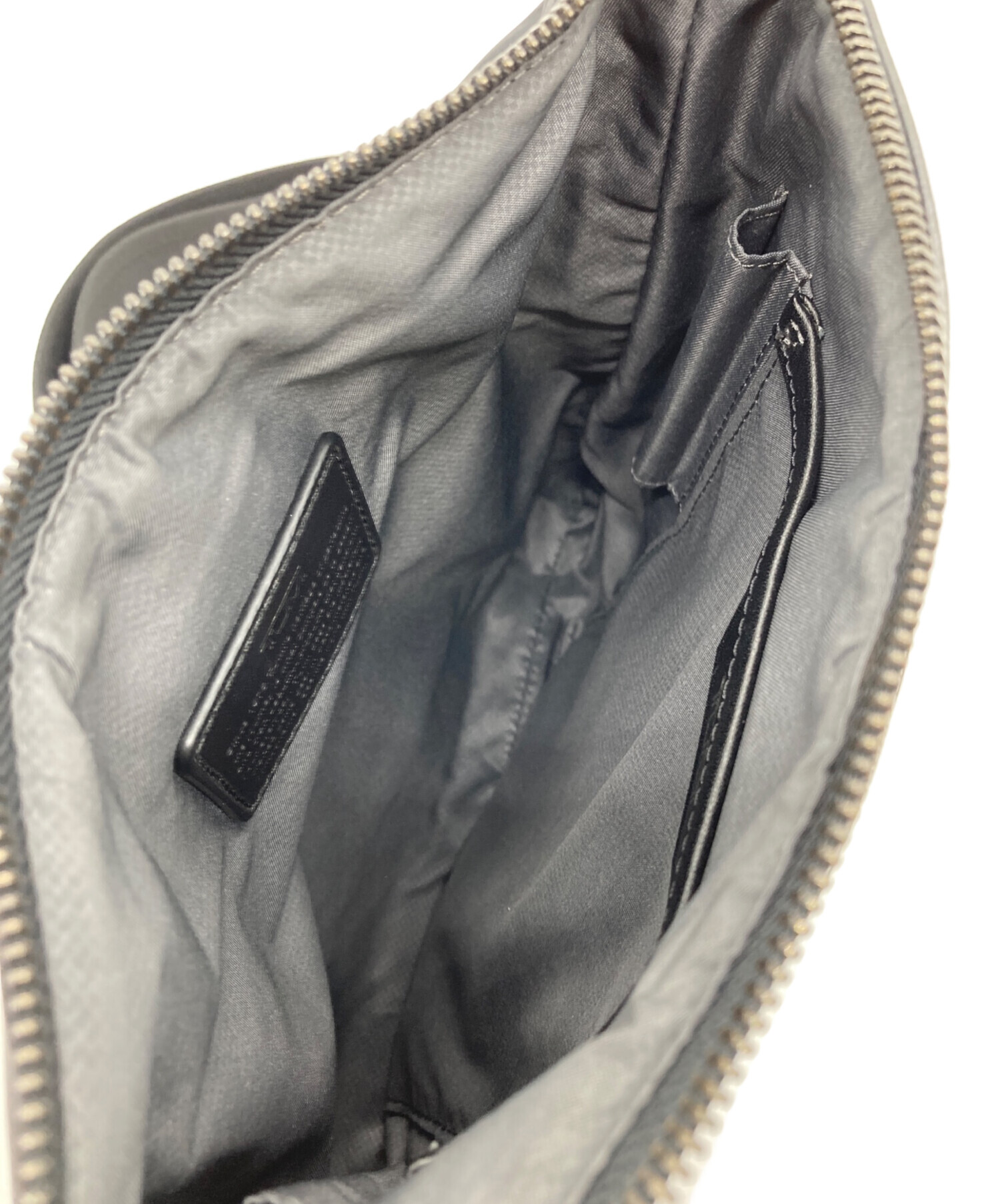 中古・古着通販】TUMI (トゥミ) ショルダーバッグ ブラック｜ブランド