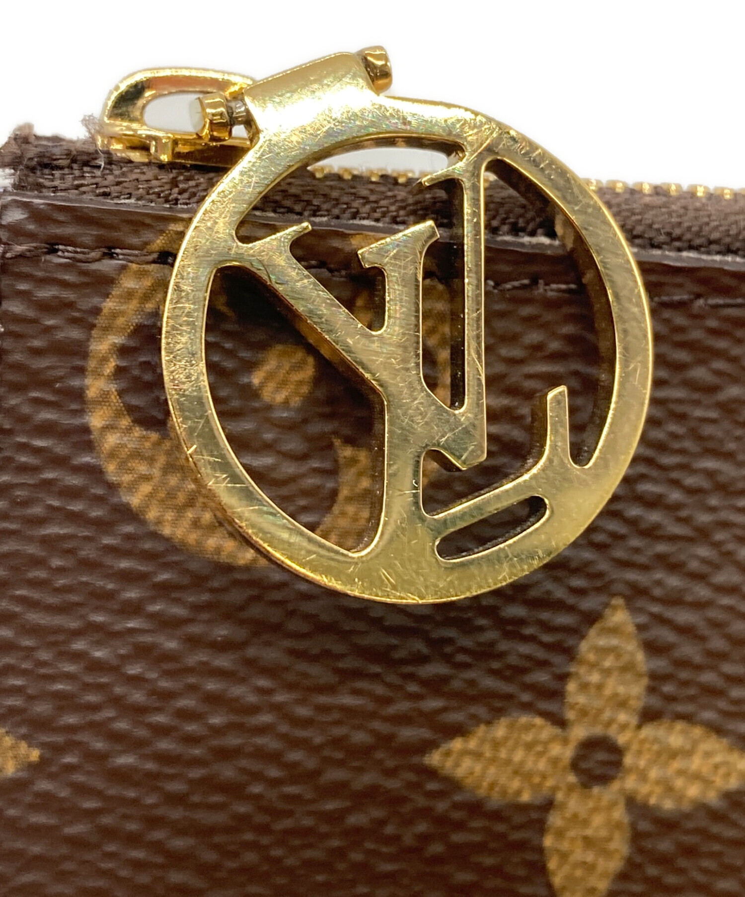 ご専用 国内百貨店  レシート類付属 louis vuitton 国内発☆直営店レシートコピー付 LV ネックレス エセンシャル V (Louis