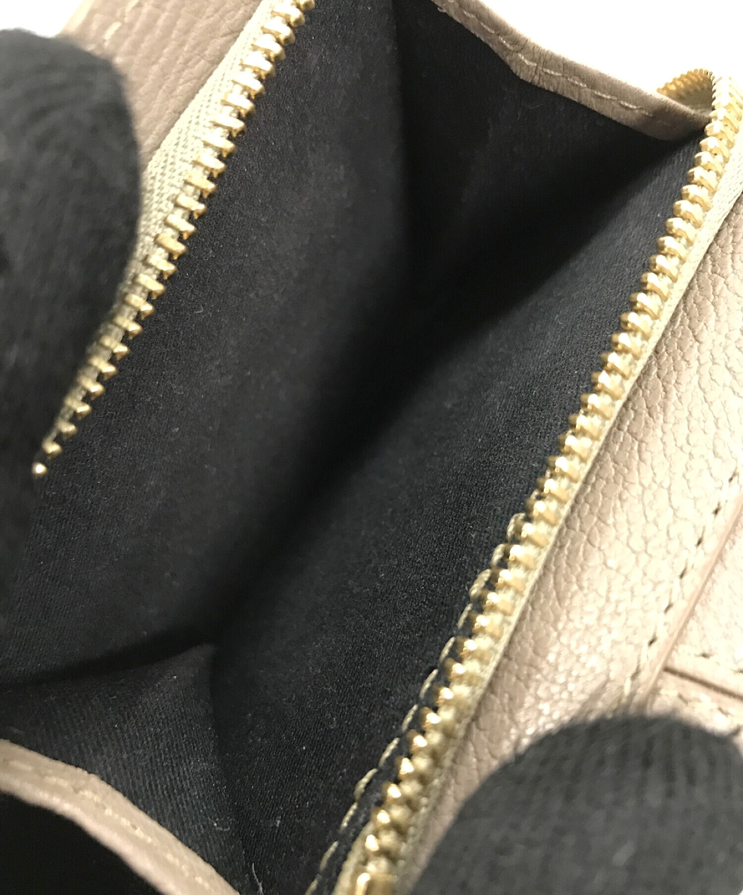 ほぼ未使用品　 See by Chloe シーバイクロエ　折り財布　イエロー ほぼ未使用品 See by Chloe シーバイクロエ 折り財布 イエロー