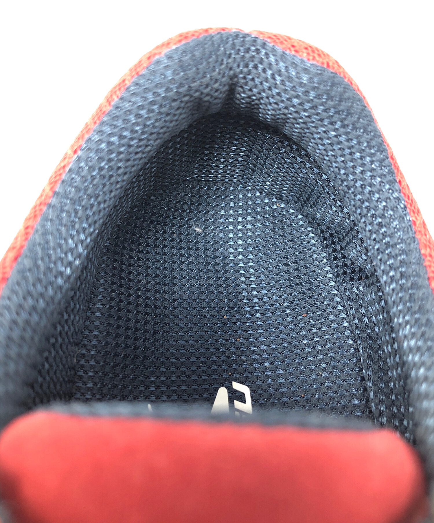 中古・古着通販】BENESU (ベネシュ) ランニングシューズ レッド サイズ