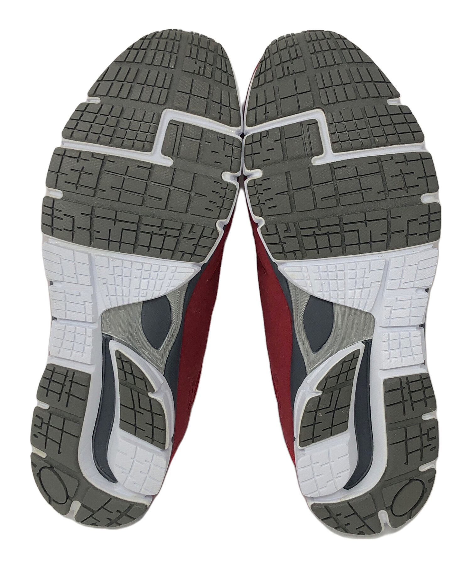 美品✨BENESU ベネシュ スニーカー ランニングシューズ メッシュ 22.5 中古・古着通販】BENESU (ベネシュ) ランニングシューズ レッド サイズ