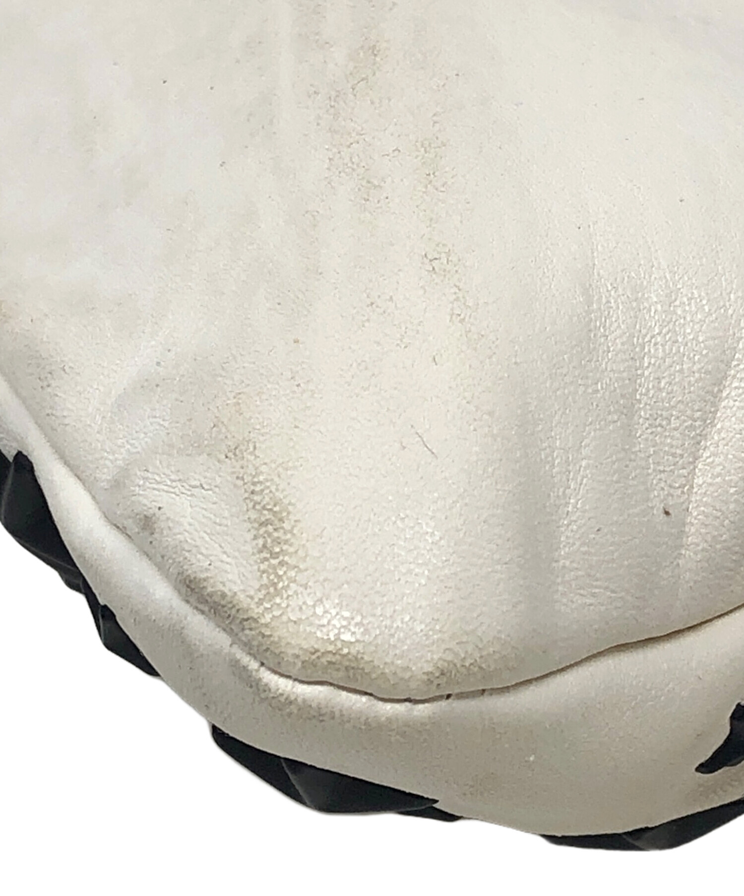 中古・古着通販】JIMMY CHOO (ジミーチュウ) クラッチバッグ ホワイト