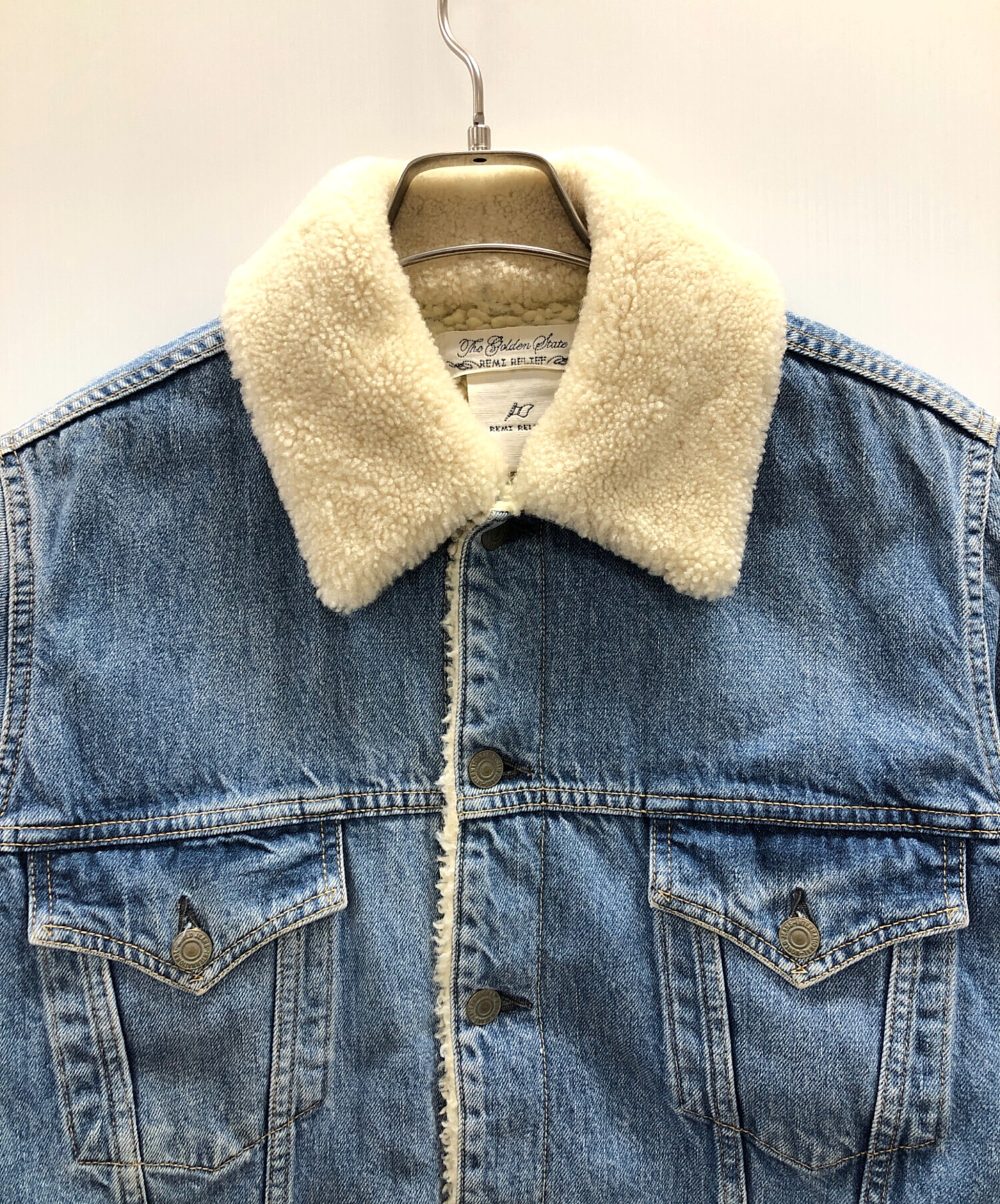レミレリーフ　ボア襟付きデニムジャケット XL レミレリーフ ボア襟付きデニムジャケット XL - メルカリ