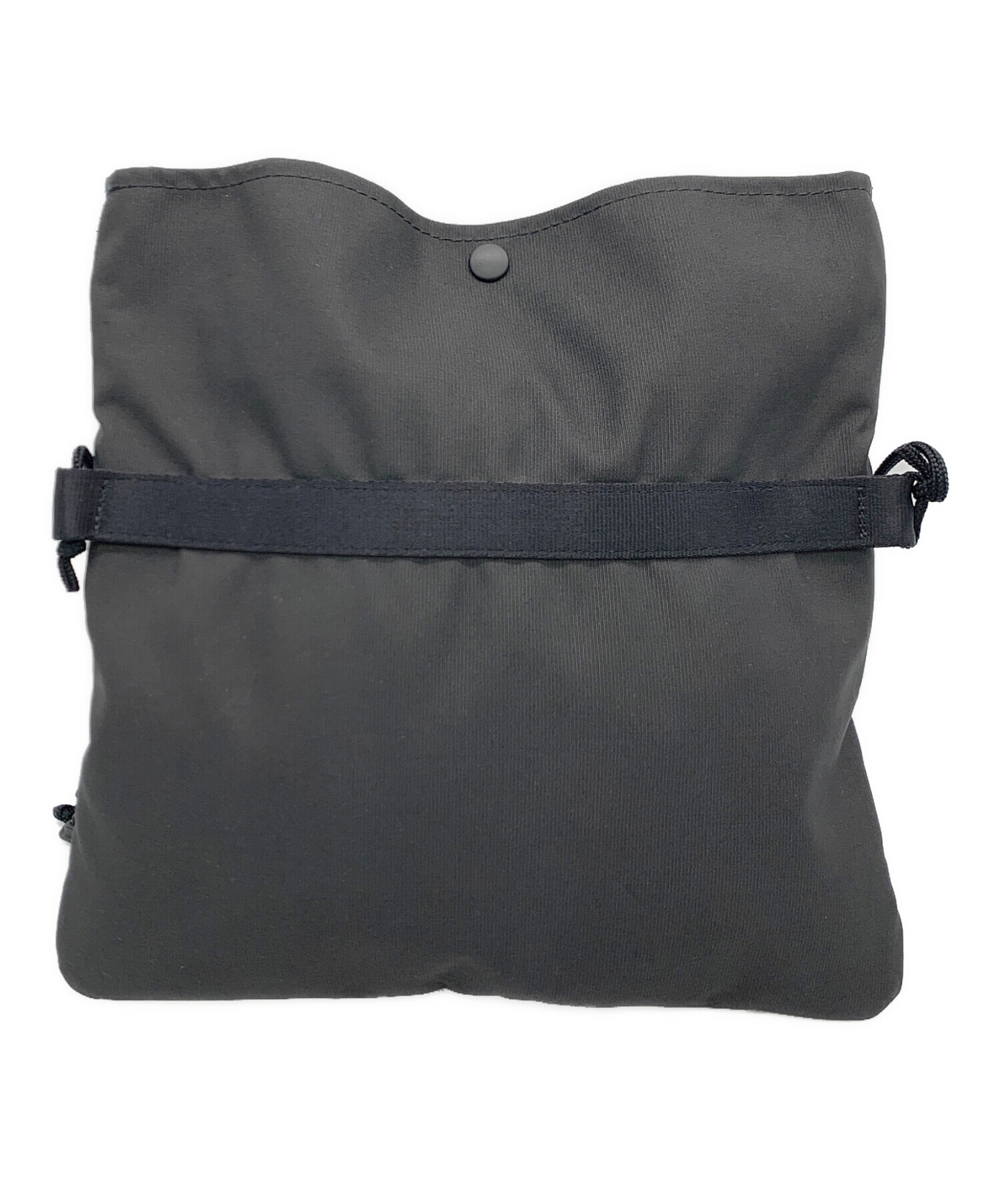 MONCLER FRAGMENT サコッシュ ショルダーバッグ 中古・古着通販】MONCLER (モンクレール) FRAGMENT DESIGN