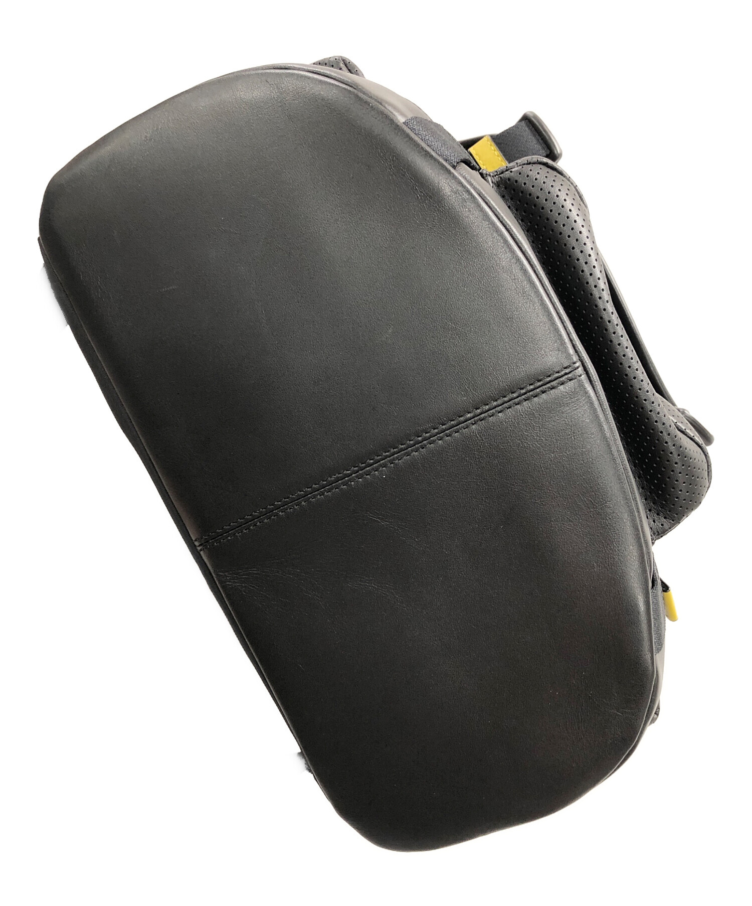 中古・古着通販】COACH (コーチ) リュック パーフォレイテッド