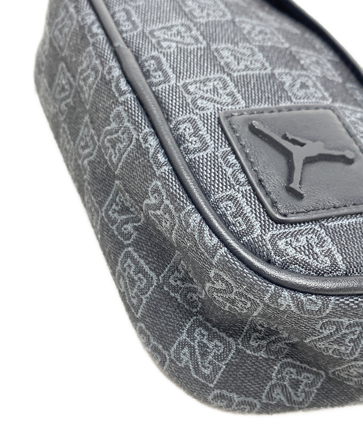 中古・古着通販】NIKE (ナイキ) ショルダーバッグ モノグラム ブラック