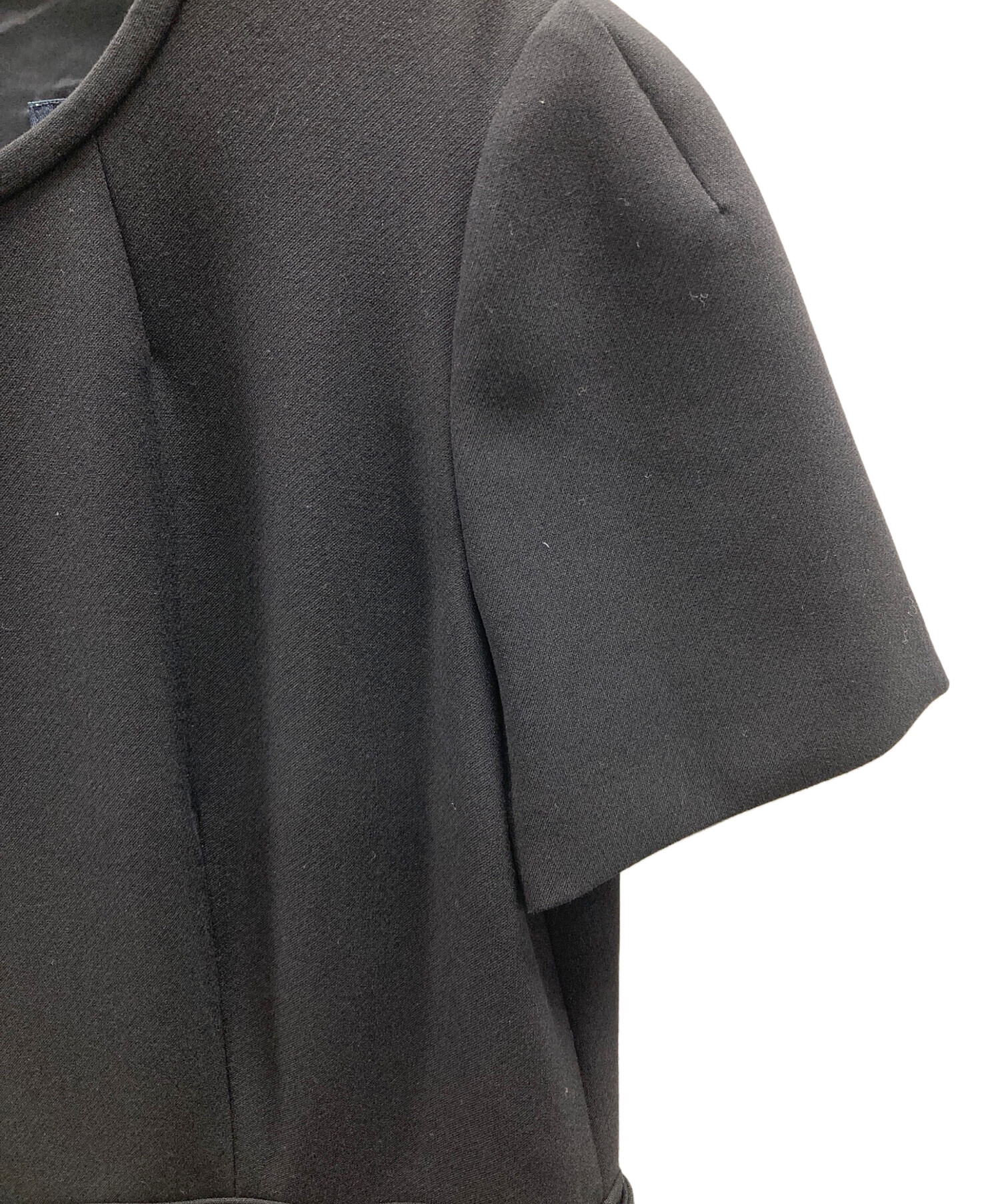 BURBERRY 半袖ワンピース 黒 BURBERRY バーバリー ワンピース 半袖 ウール/シルク混 ブランド