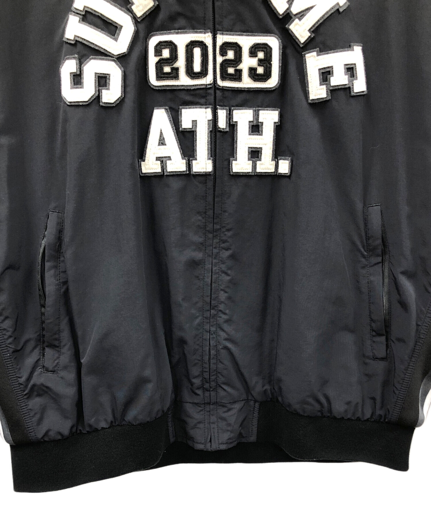 【最終値下】SUPREME トラックジャケット ブラック 中古・古着通販】SUPREME (シュプリーム) ナイロンジャケット ブラック