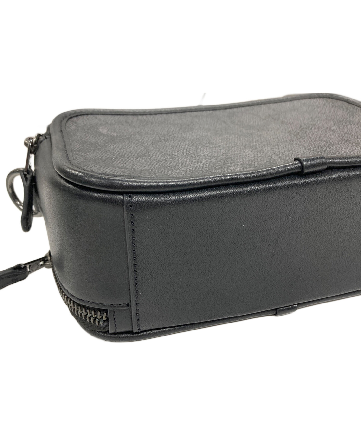 COACH ブラック ボディバッグ 中古品 中古・古着通販】COACH (コーチ) ボディーバッグ ワイアット クロス