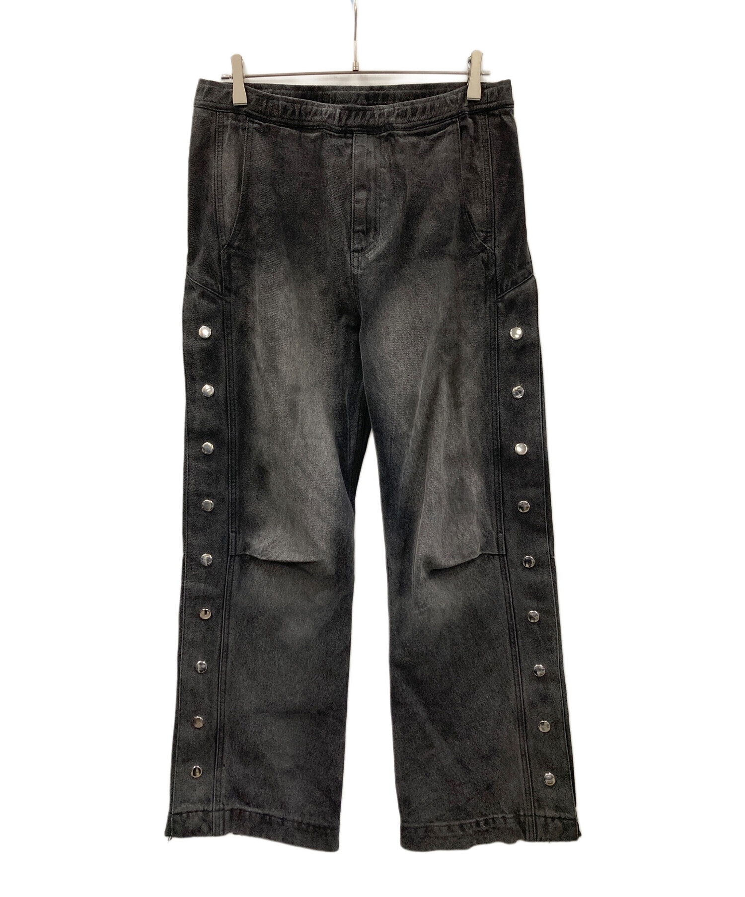 中古・古着通販】BREATH (ブレス) COATING SIDE BUTTON DENIM PANTS 