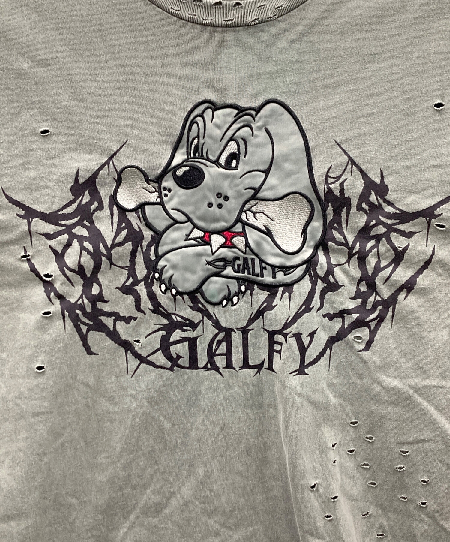 中古・古着通販】GALFY (ガルフィー) ダメージカットソー 染め染めわん 