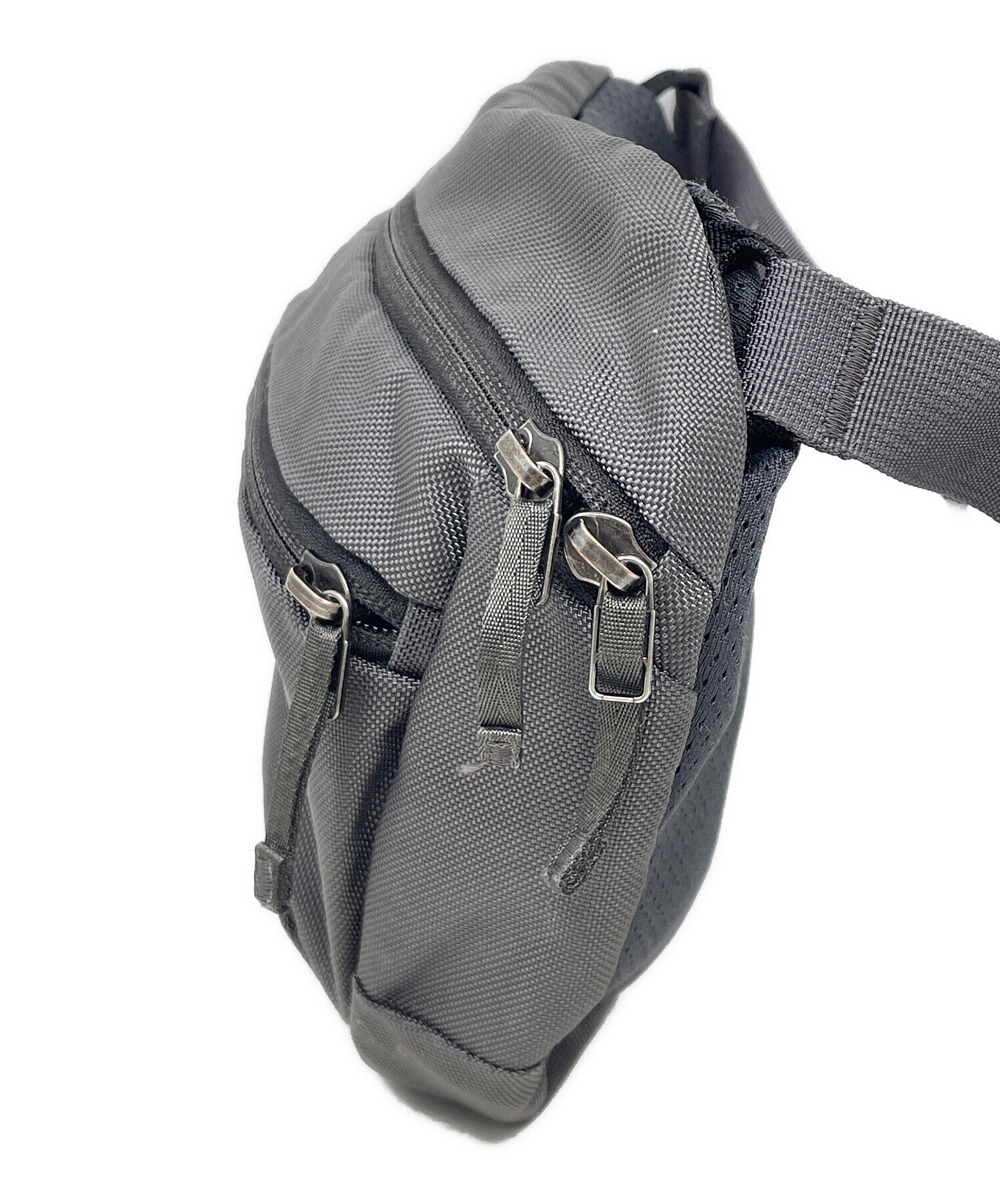 【希少】 ARC’TERYX アークテリクス Makaマカ 旧仕様 グレー 中古・古着通販】ARC'TERYX (アークテリクス) ショルダーバッグ Maka 2