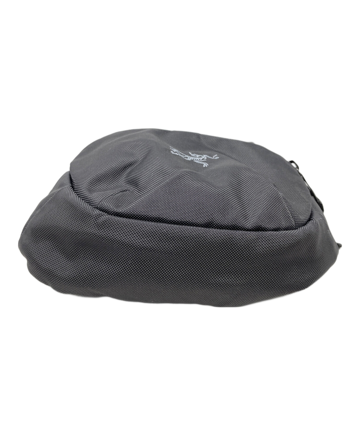 【希少】 ARC’TERYX アークテリクス Makaマカ 旧仕様 グレー 中古・古着通販】ARC'TERYX (アークテリクス) ショルダーバッグ Maka 2