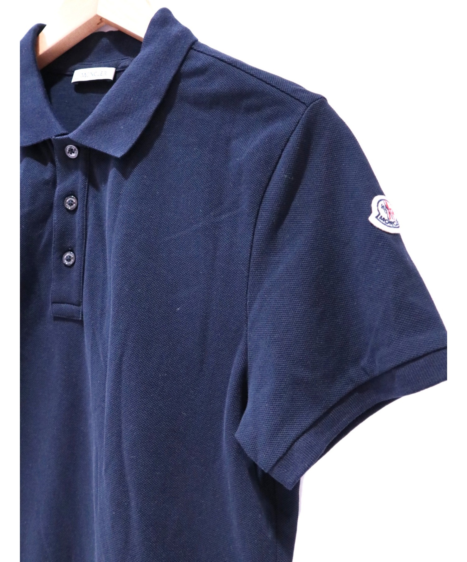 定番★ MONCLER ポロシャツ　ネイビー　サイズS　国内正規品 3S505 MONCLER (モンクレール) 袖ライン ワンポイント 半袖 ポロシャツ