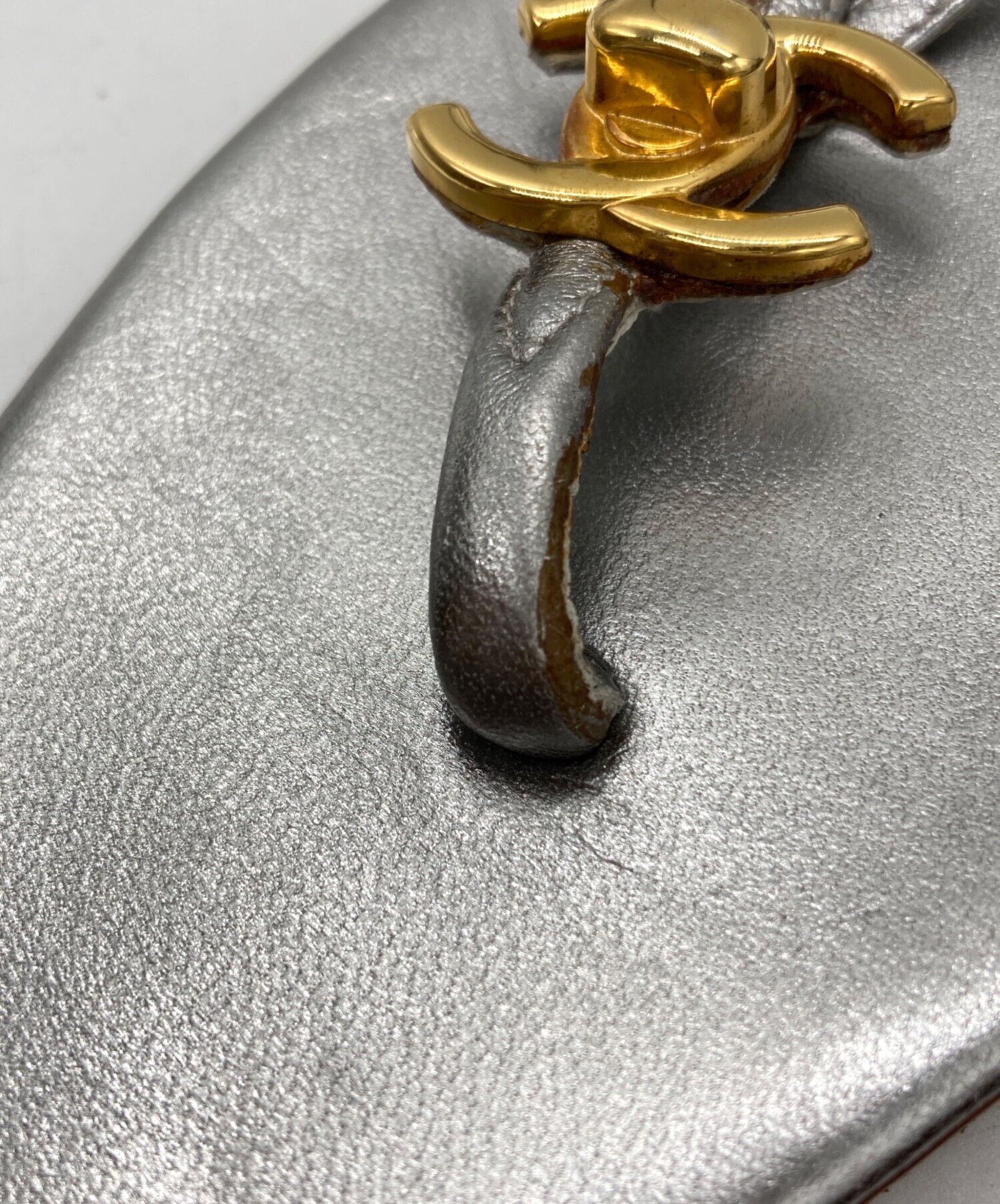 未使用品　Chandeal（C75)　7391、（c65）7213 Chanel Imperial Eagle Clutch - White Clutches, Handbags