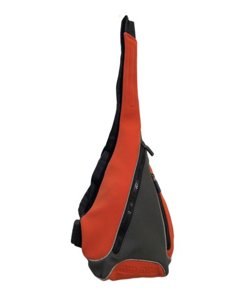 Miu Miu オレンジと黒のハンドバッグ MIU MIU（バッグ ・ オレンジ/橙色系）のフリマアイテム一覧