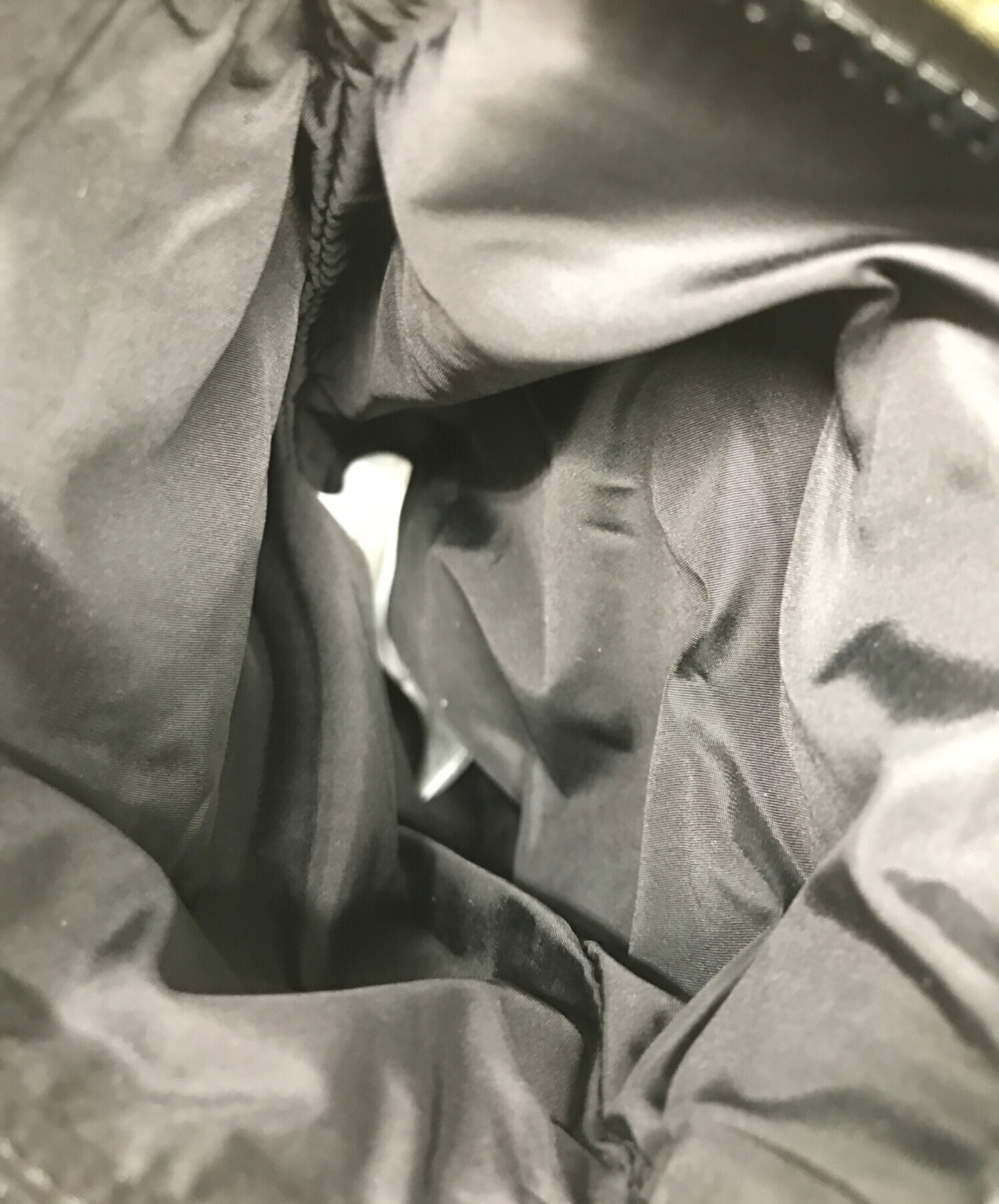 MONCLER ケース レッド＆レッド＆ネイビー　３個セット　非売品 MONCLER ケース レッド＆レッド＆ネイビー 3個セット 非売品