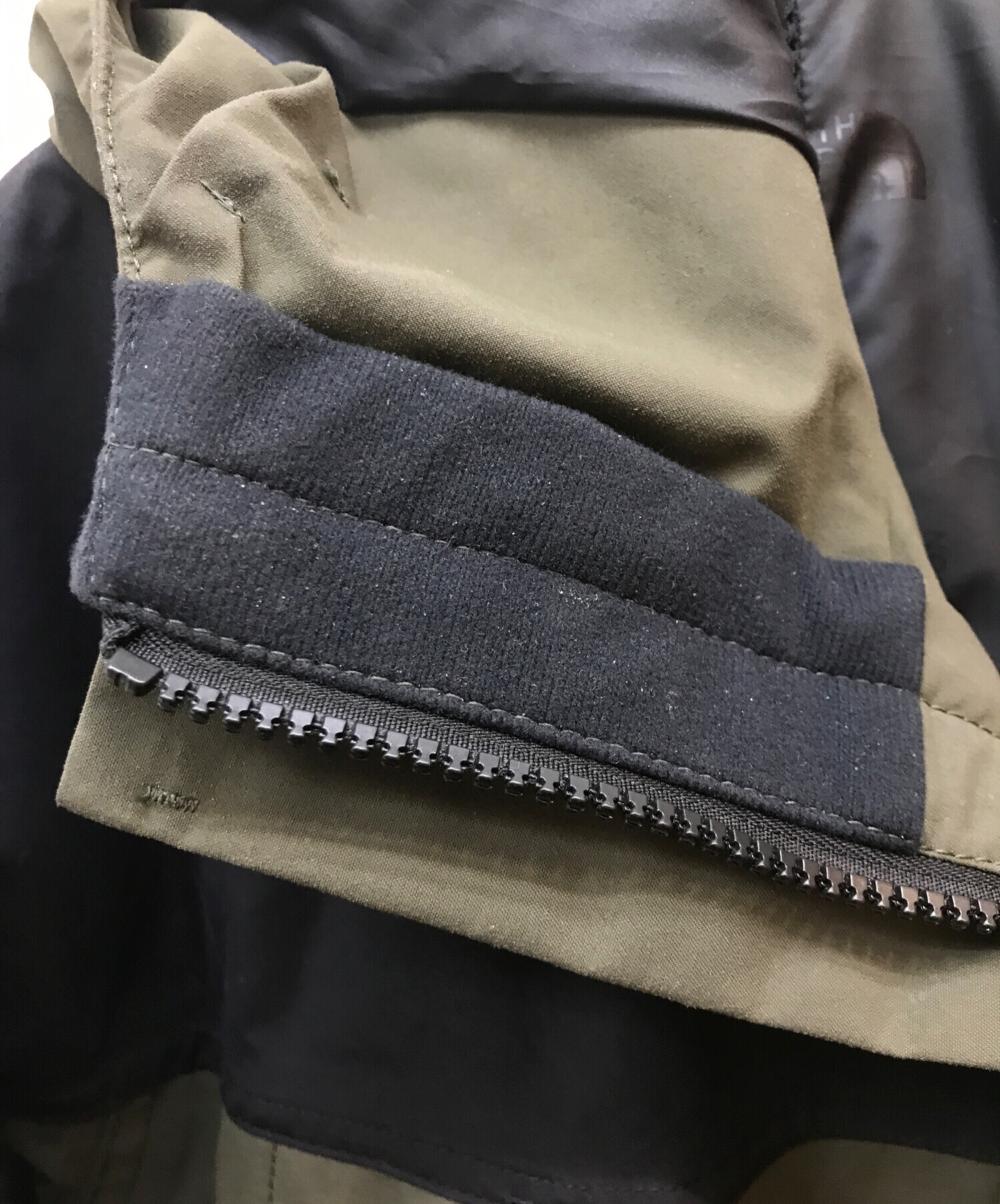中古・古着通販】THE NORTH FACE (ザ ノース フェイス) MOUNTAIN LIGHT 中古・古着通販】THE NORTH FACE (ザ ノース フェイス) MOUNTAIN LIGHT