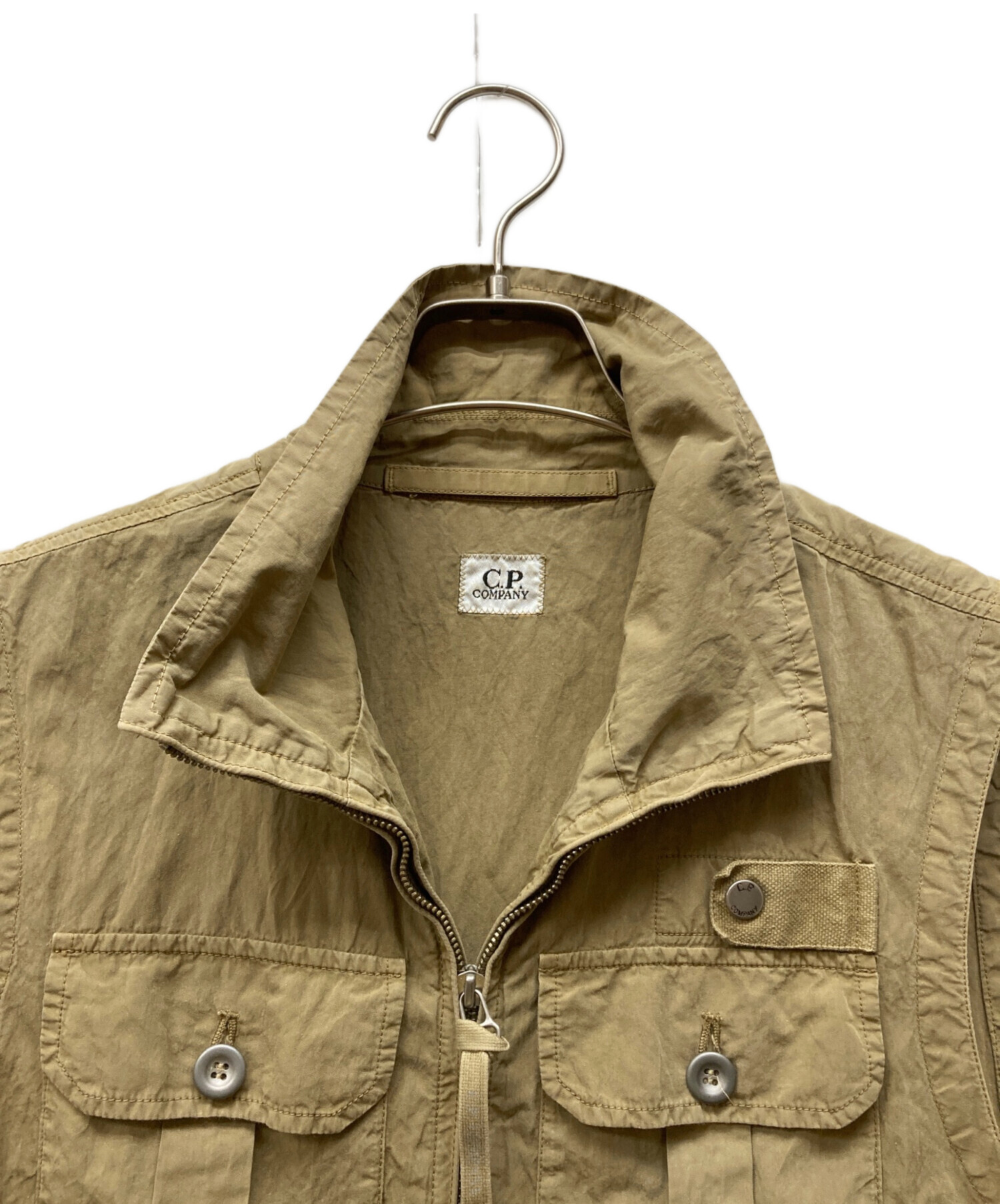 C.P. Company フィッシングベスト オリーブ　サイズ46 中古・古着通販】C.P COMPANY (シーピーカンパニー) フィッシング