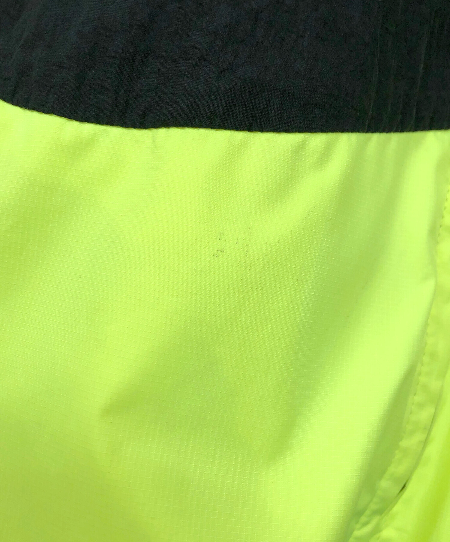 中古・古着通販】NIKE (ナイキ) CITY NEON HBR WOVEN JACKET ブラック