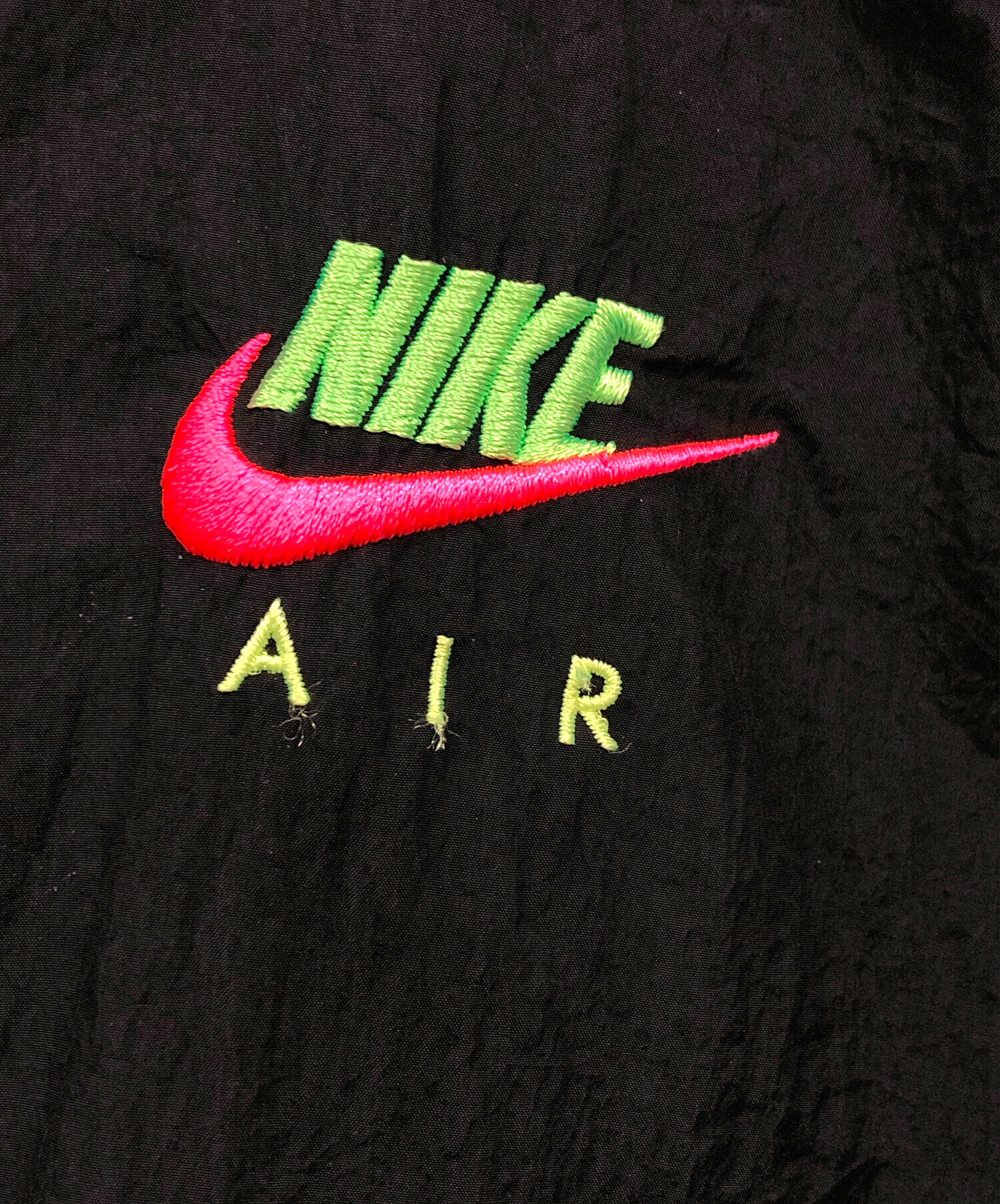 中古・古着通販】NIKE (ナイキ) CITY NEON HBR WOVEN JACKET ブラック