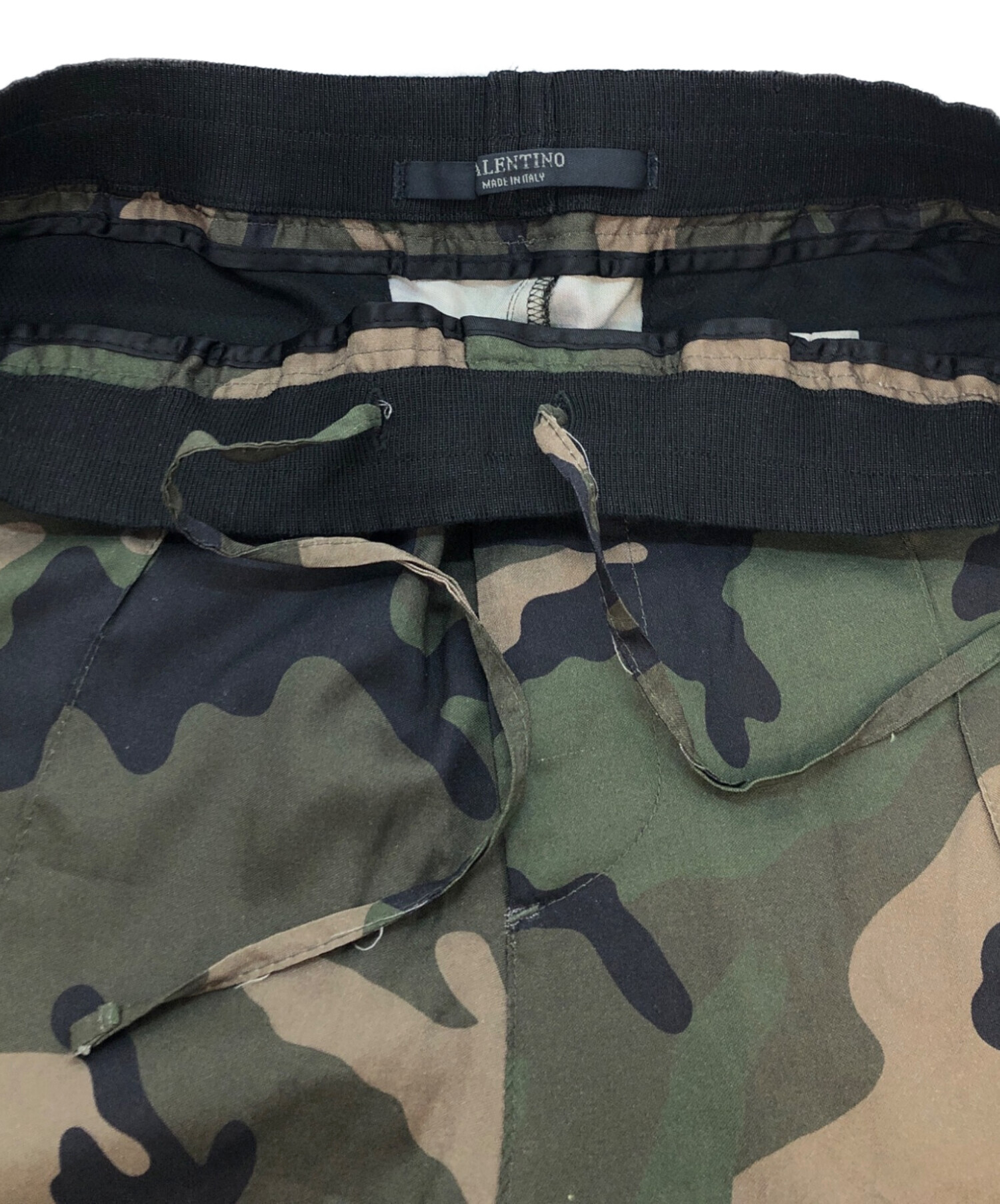こちらは専用です。350 中古・古着通販】VALENTINO (ヴァレンティノ) カモフラ柄 センター