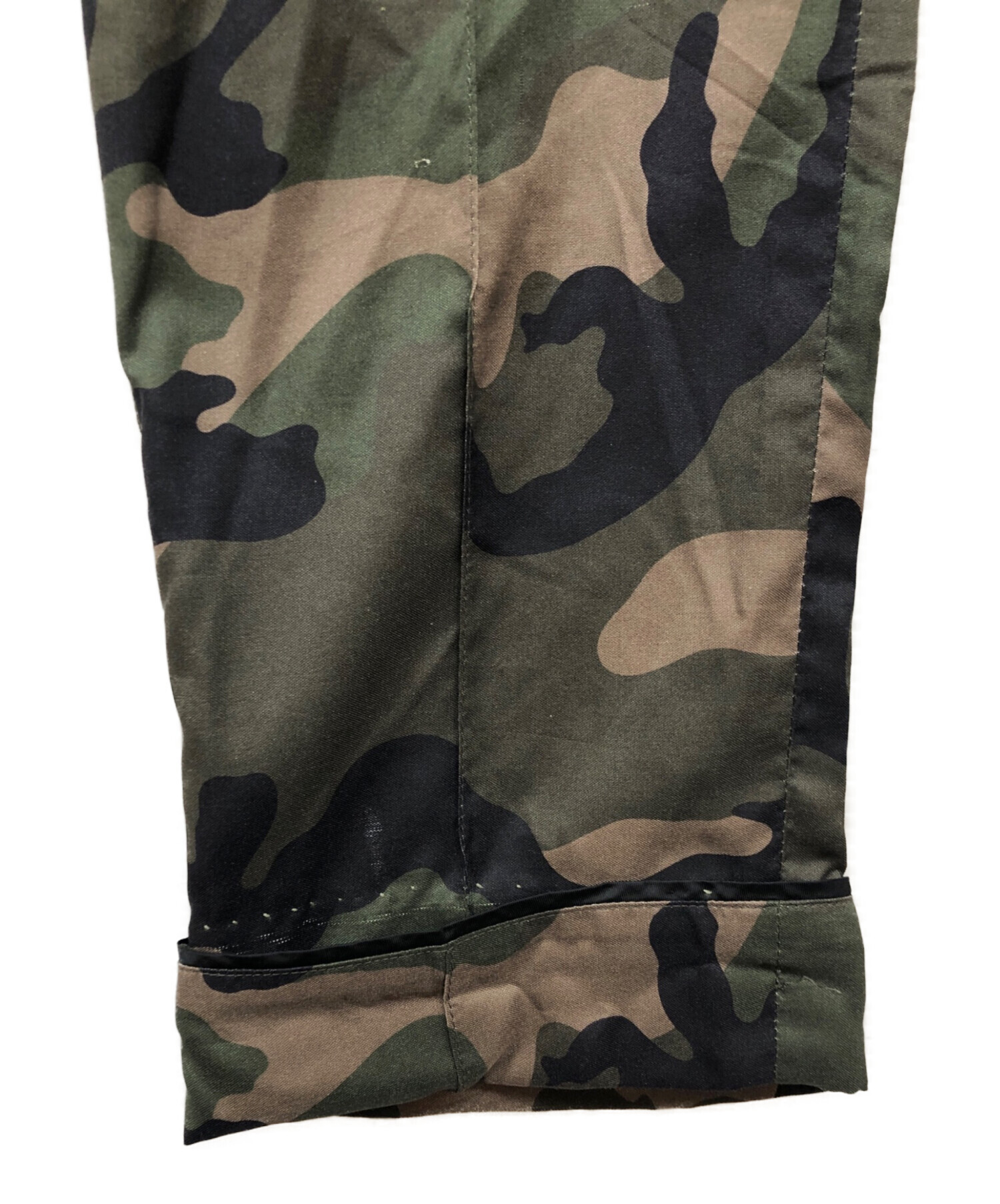 中古・古着通販】VALENTINO (ヴァレンティノ) カモフラ柄 センター