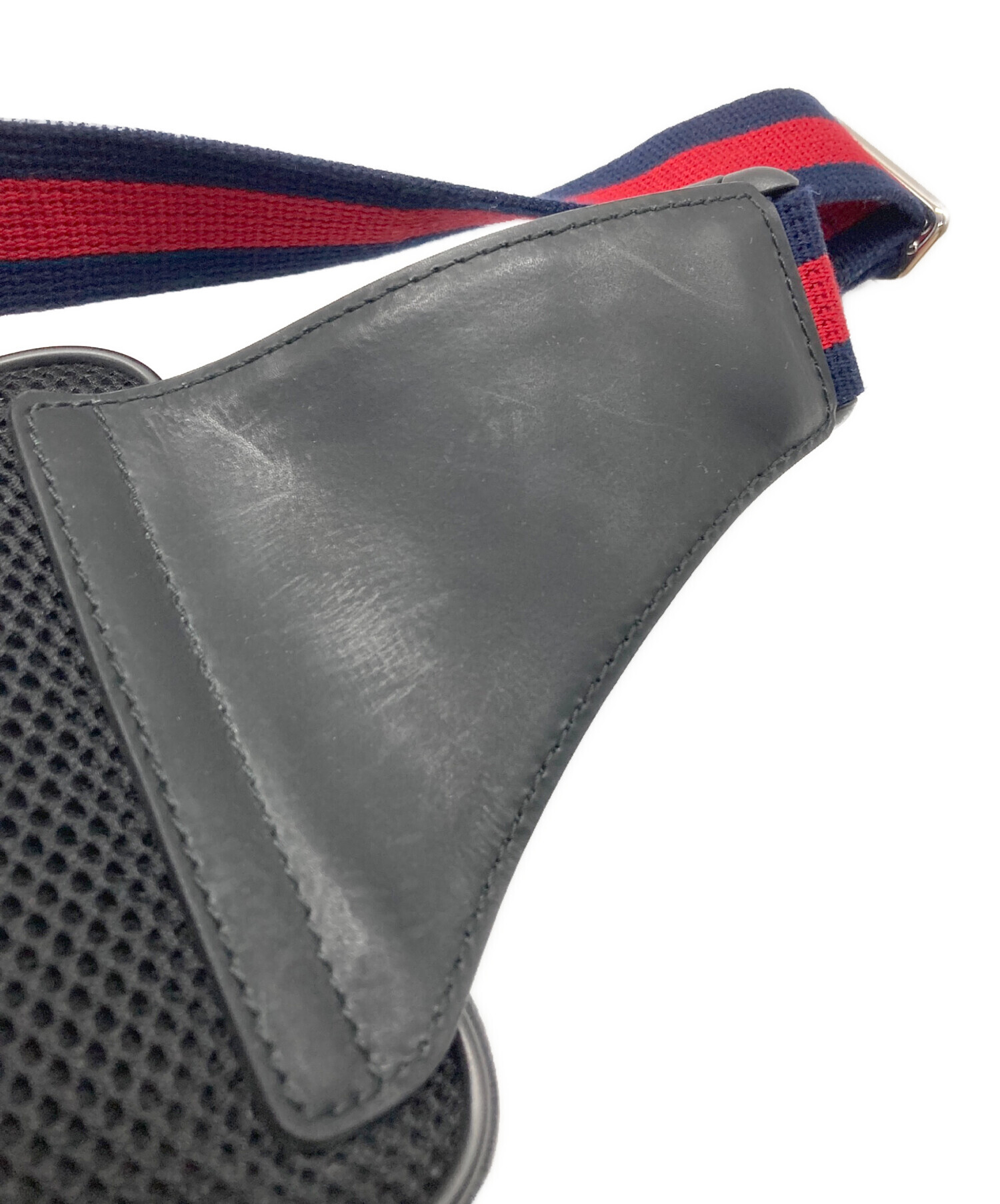 中古・古着通販】GUCCI (グッチ) GGスプリーム ボディバッグ グレー