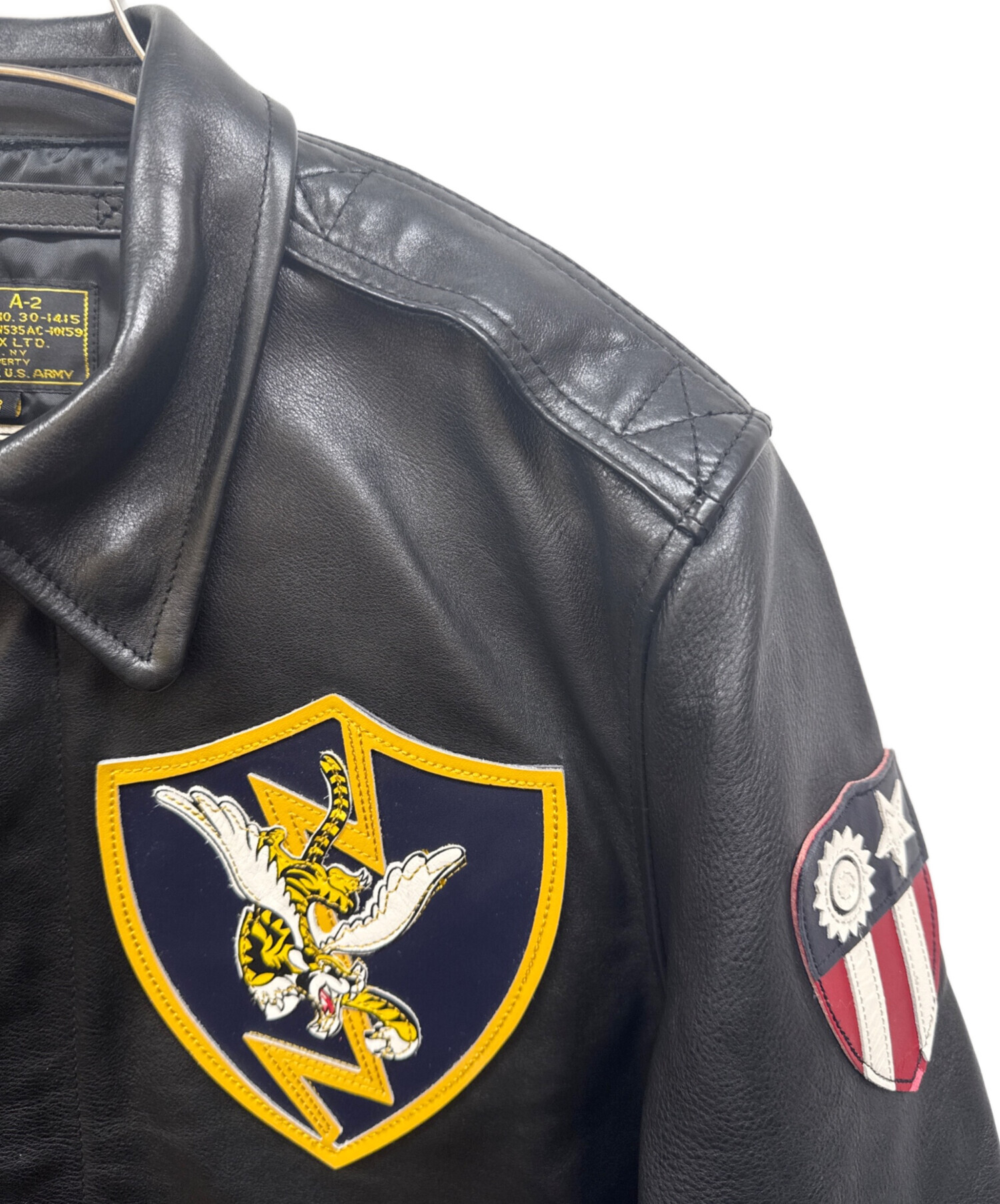 中古・古着通販】AVIREX (アヴィレックス) A-2 FLYING TIGERS ブラック