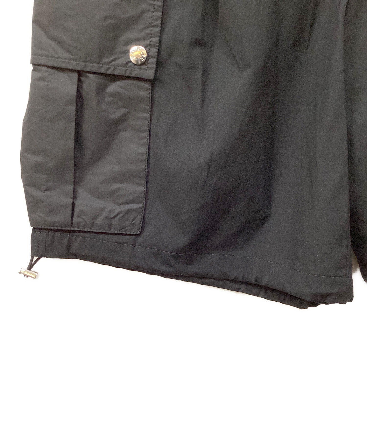 モンクレール　カーゴパンツ　46 MONCLER - MONCLER モンクレール カーゴパンツ L カーキ 【古着