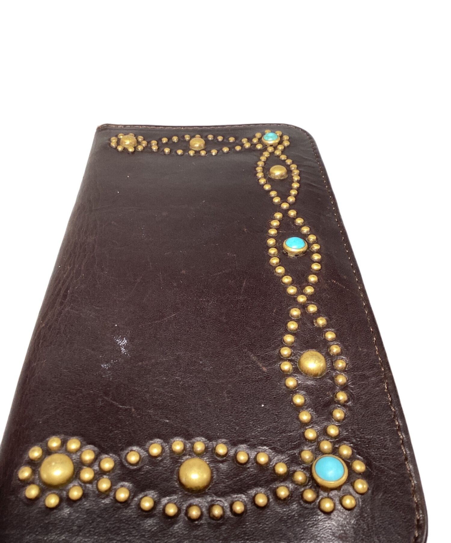 HTC 二つ折り財布　スタッズ 中古・古着通販】HTC (エイチティーシー) 二つ折りフラワースタッズ