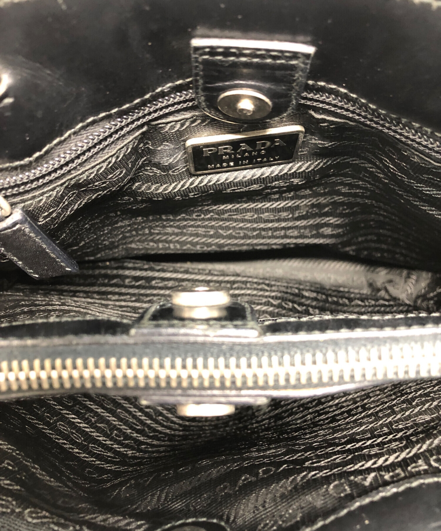 本物 プラダ PRADA レザー ショルダーバッグ トートバッグ ブラック バッグ 中古・ 中古・古着通販】PRADA (プラダ) ヴィッテロダイノレザー ショルダー